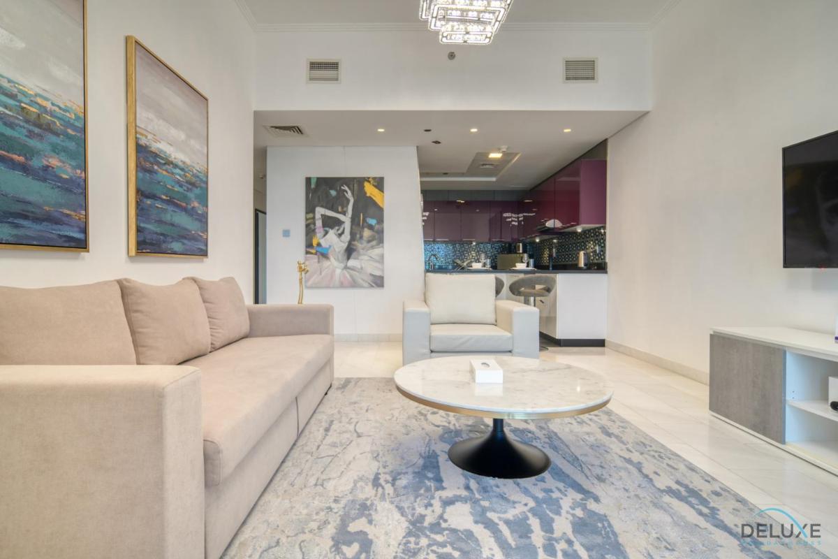 Refined 1BR at Cayan Tower Dubai Marina by Deluxe Holiday Homes