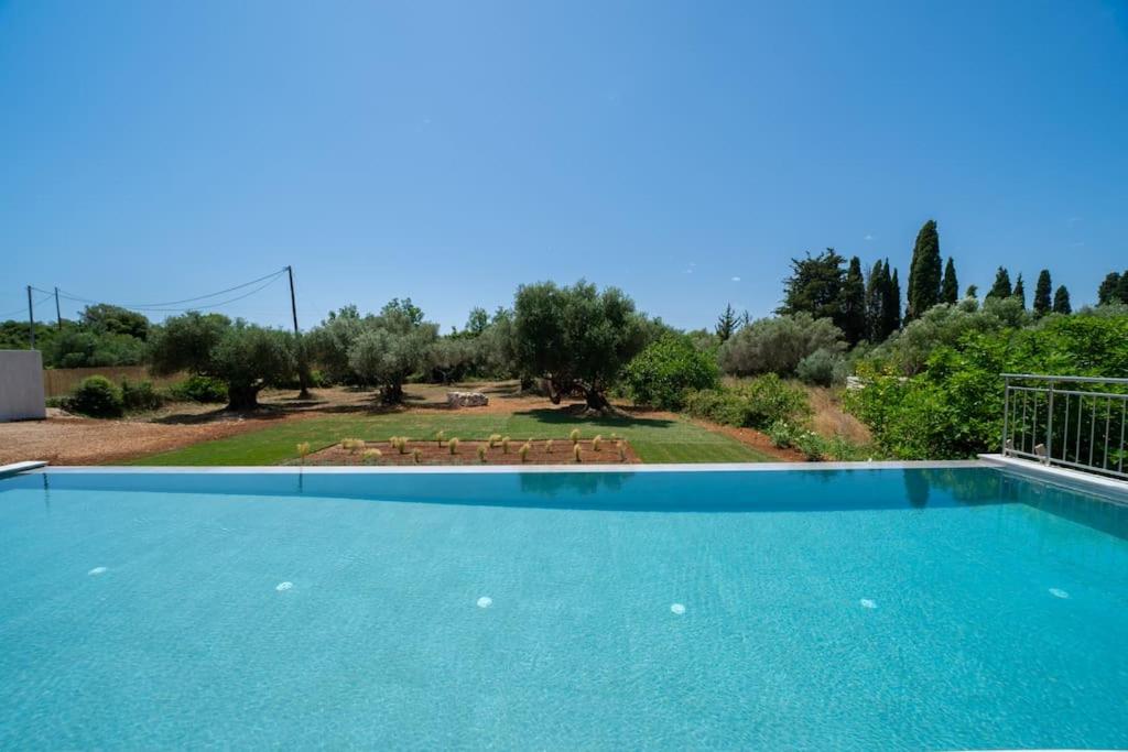 Luxury Villa Majore