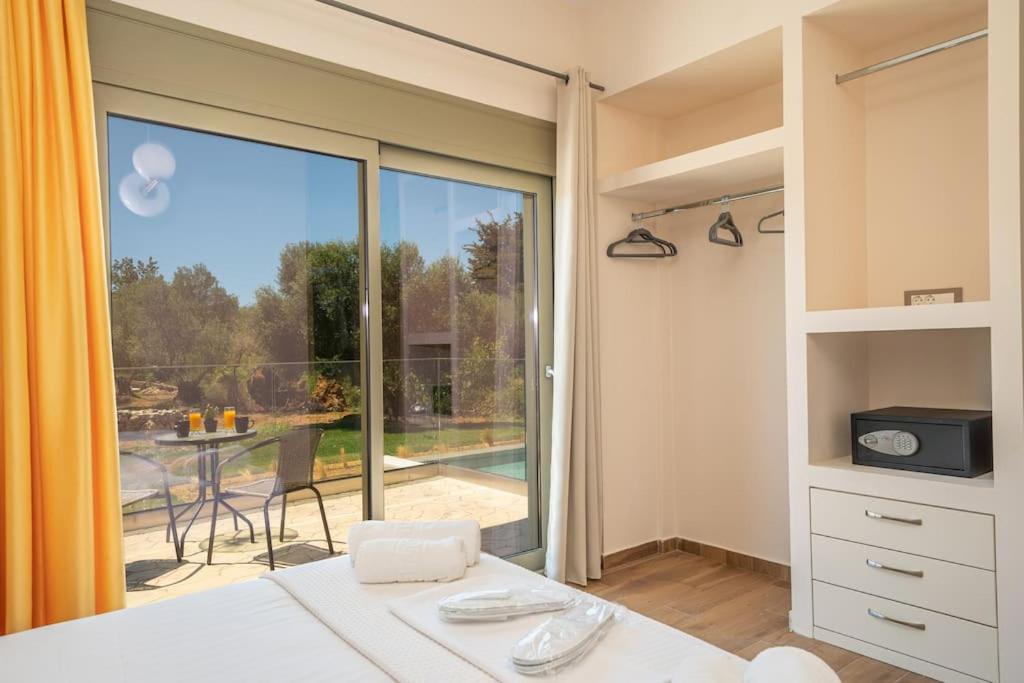 Luxury Villa Majore