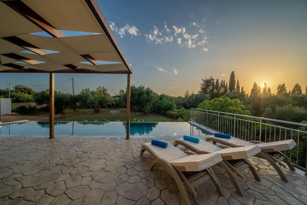 Luxury Villa Majore