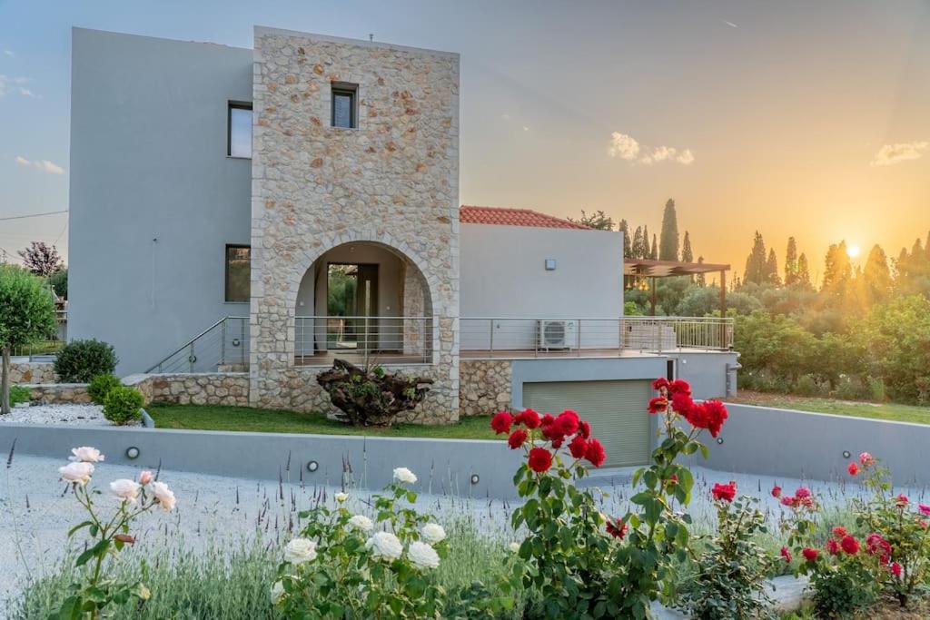 Luxury Villa Majore