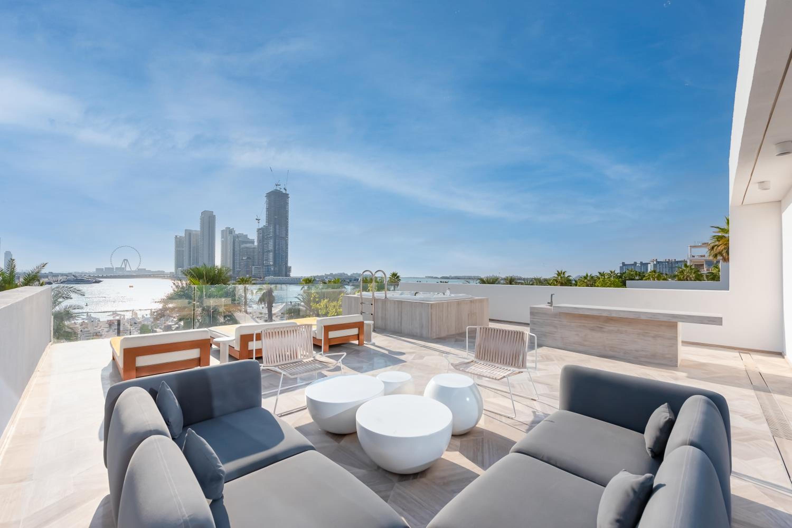 Five Palm Luxury Beach Villa with Private Pool, Panoramic Views, and Jacuzzi