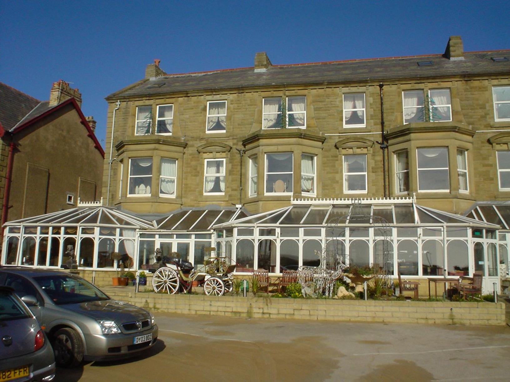 Lytham St Annes Vacations - Monterey Beach Hotel - Property Image 1