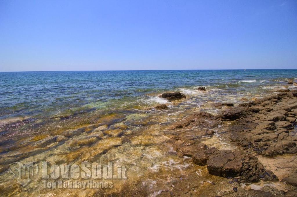 Casa con accesso diretto al mare by LoveSud