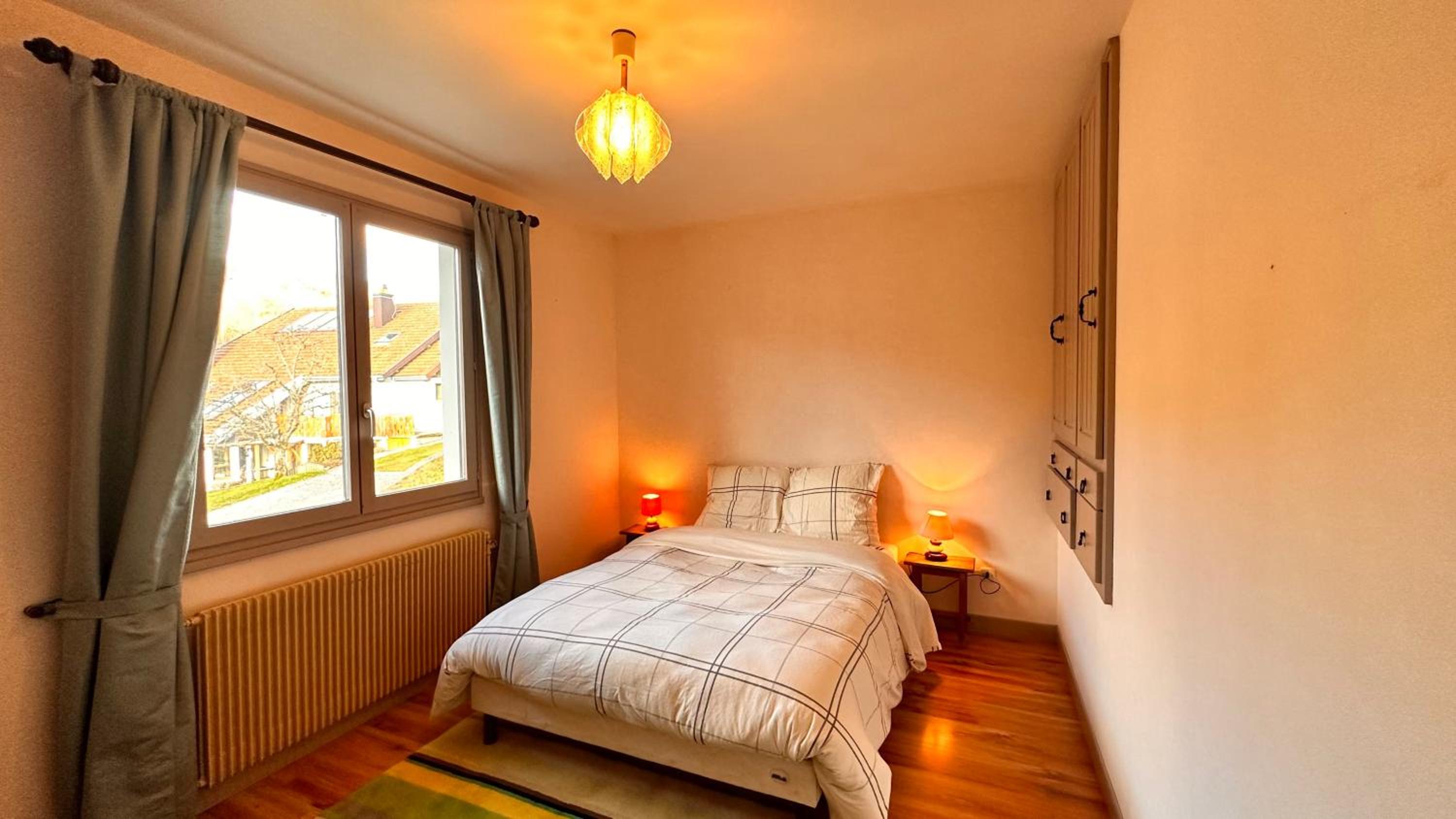 Gîte Le Pingu - spacieux, calme, plein sud - cabine sauna - 8 personnes