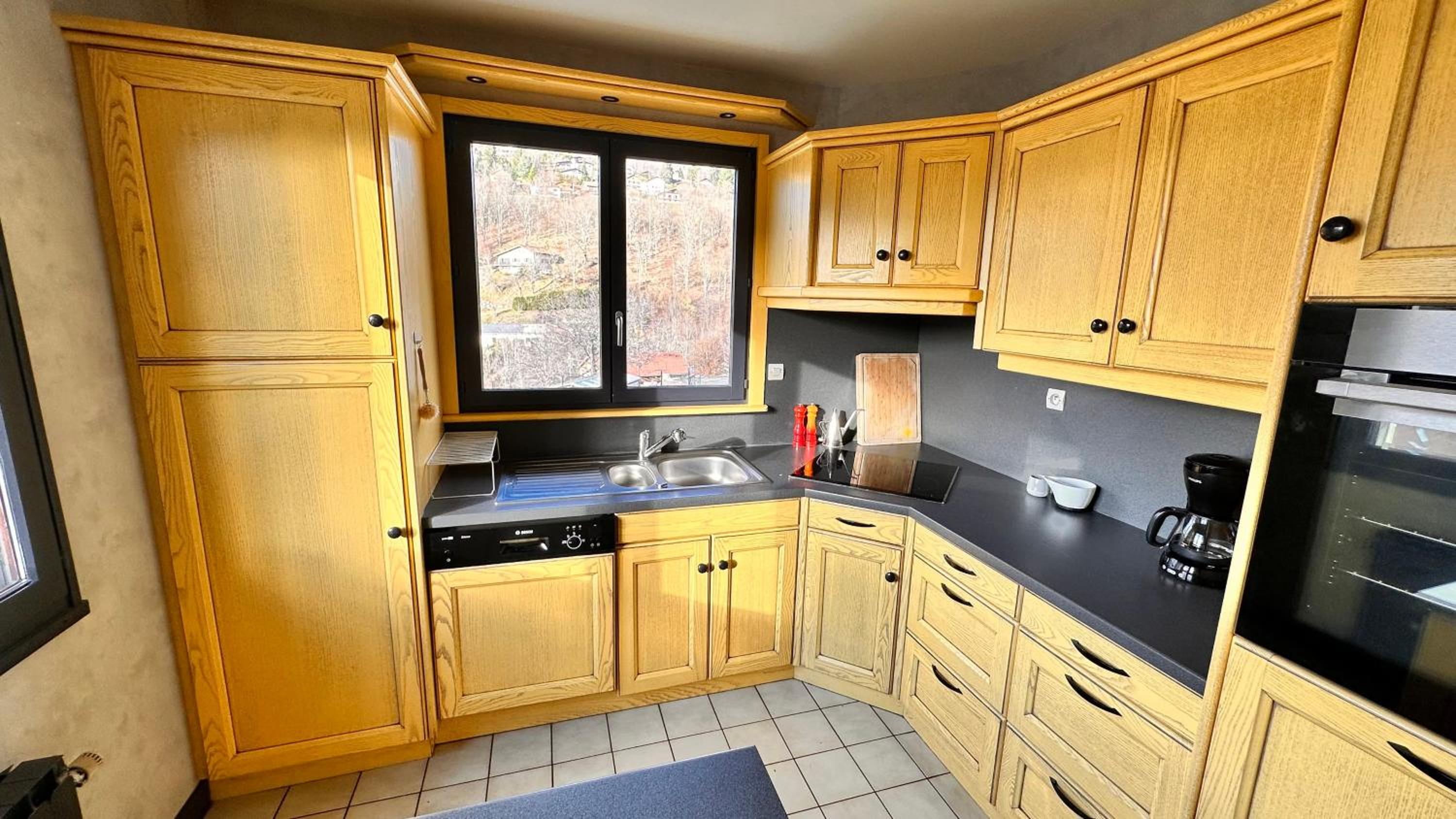 Gîte Le Pingu - spacieux, calme, plein sud - cabine sauna - 8 personnes