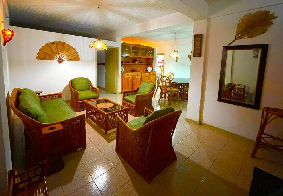 Lovely 2-bedroom condo close to the beach… view 5