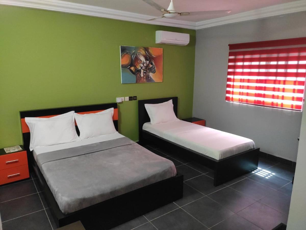 Room in Guest room - Royal Blue Guest House Bar Deluxe Twin Bed view 2