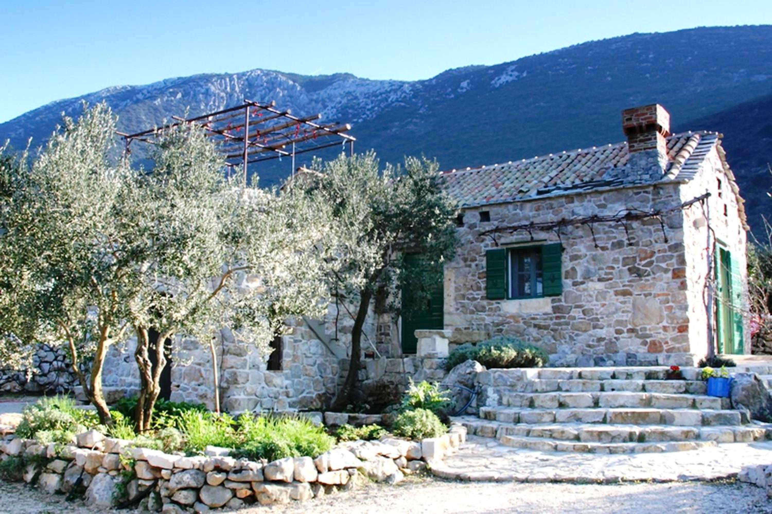 Lavender Cottage view 3