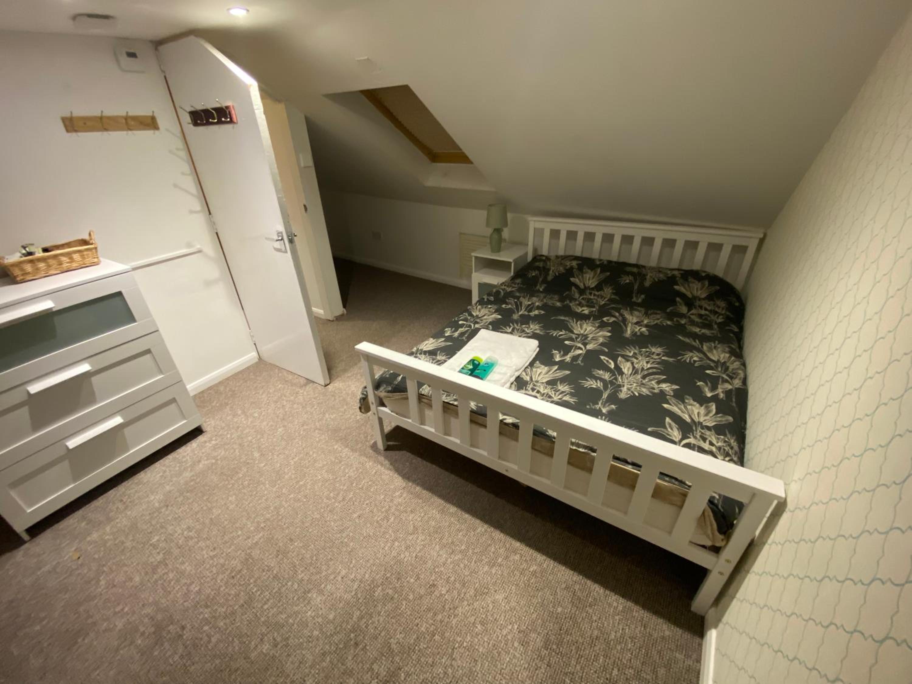 The Attic En-suite Room
