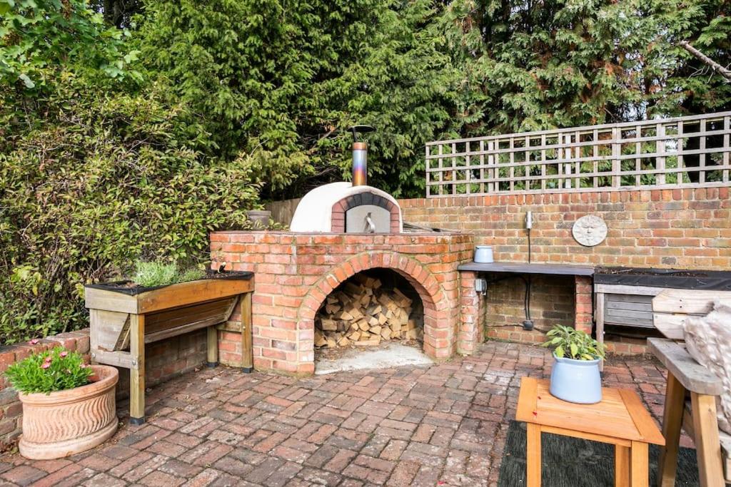 Idyllic 2- Bedroom barn with amazing views view 3