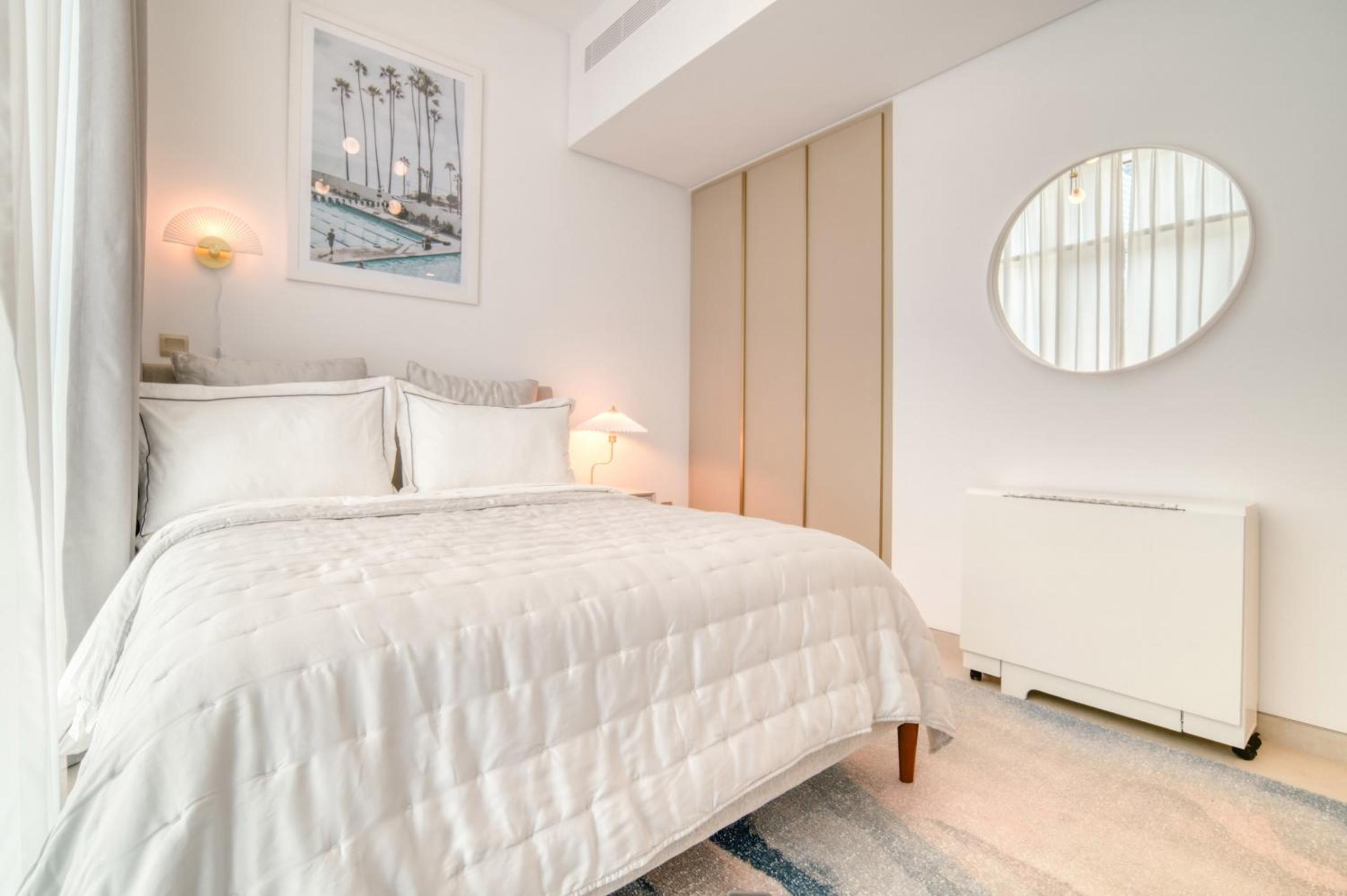Studio with City Views, Jumeirah Lake Towers - Mint Stay