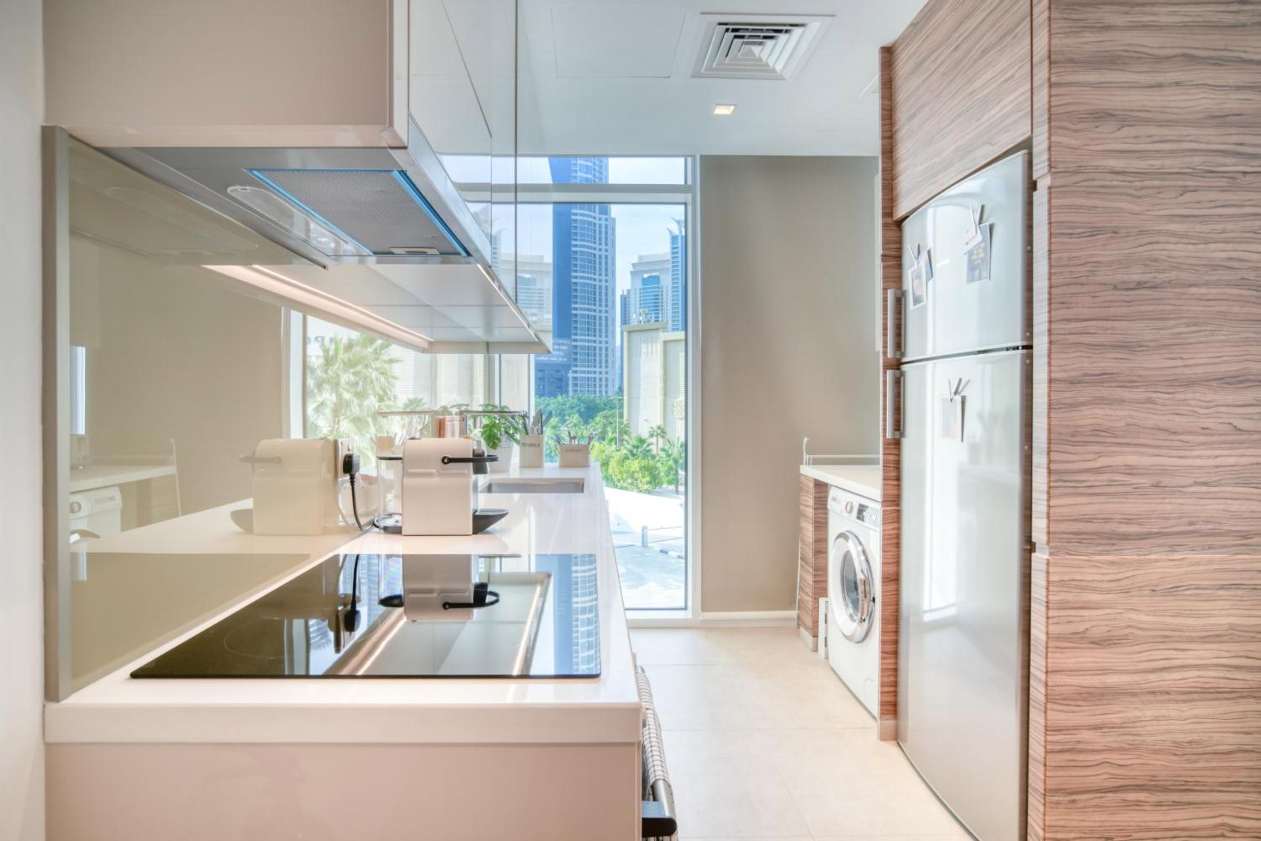 Studio with City Views, Jumeirah Lake Towers - Mint Stay