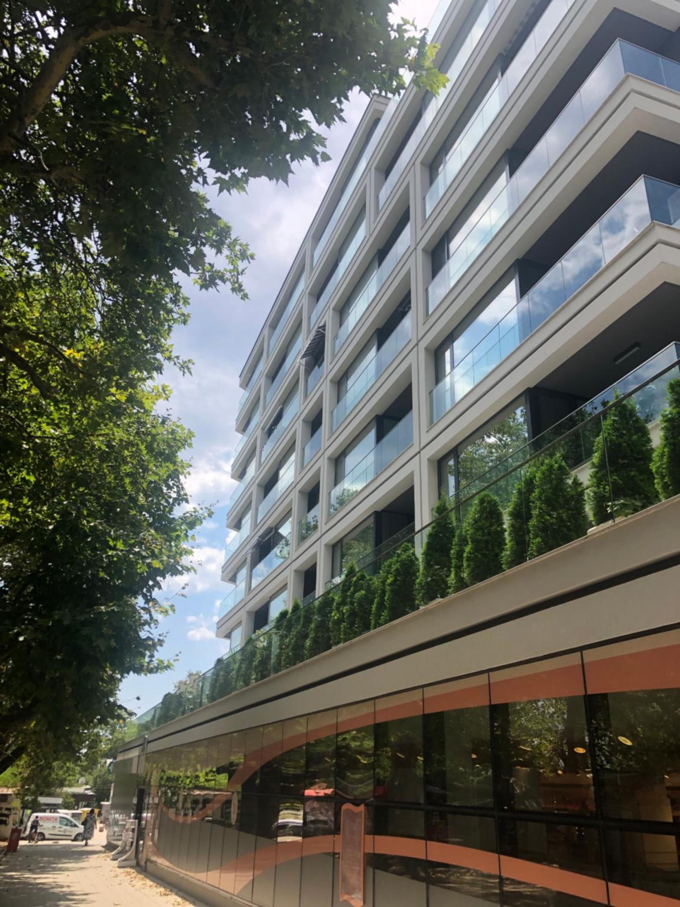 Sea Garden Apartment