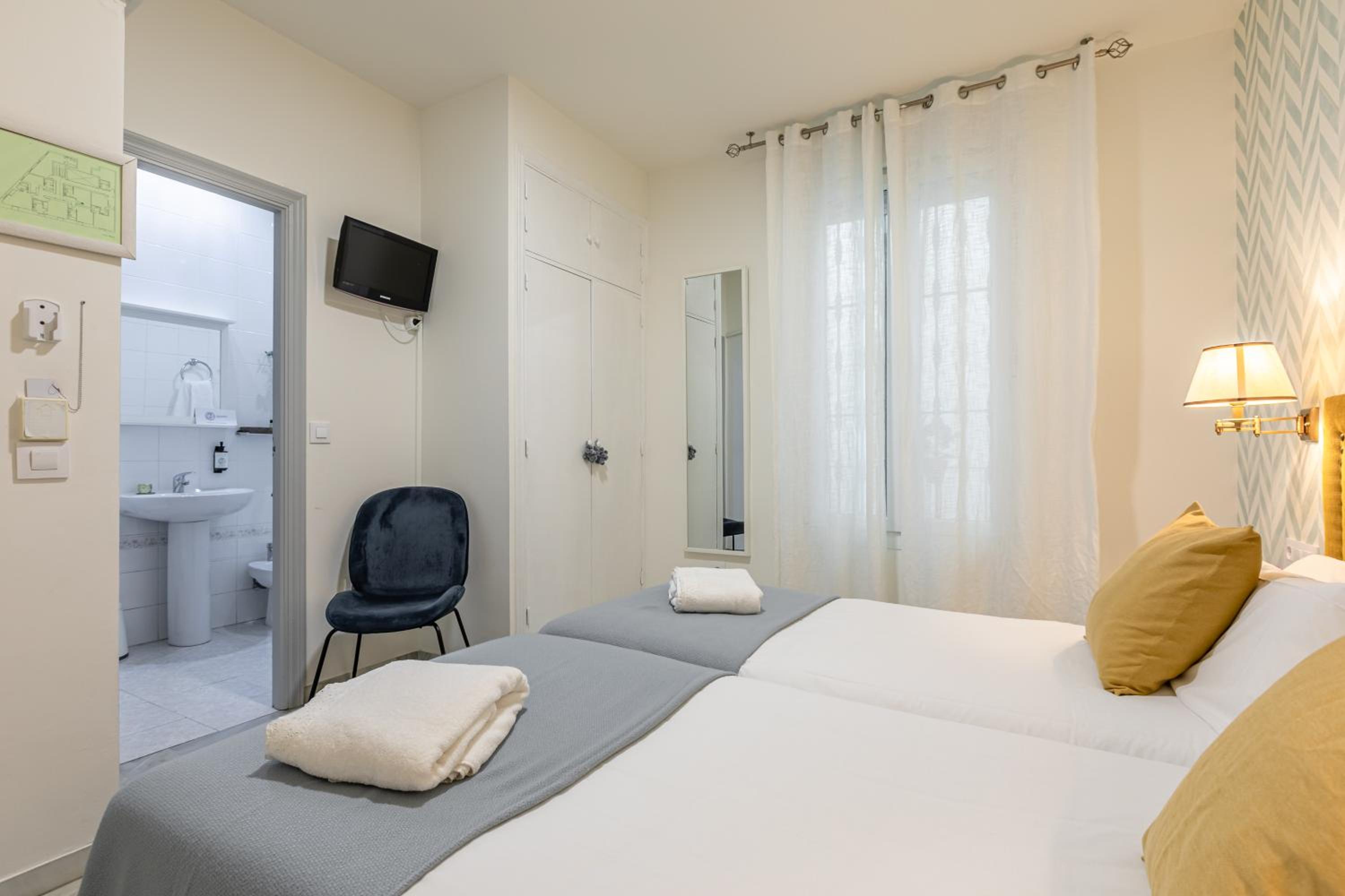 hotel room