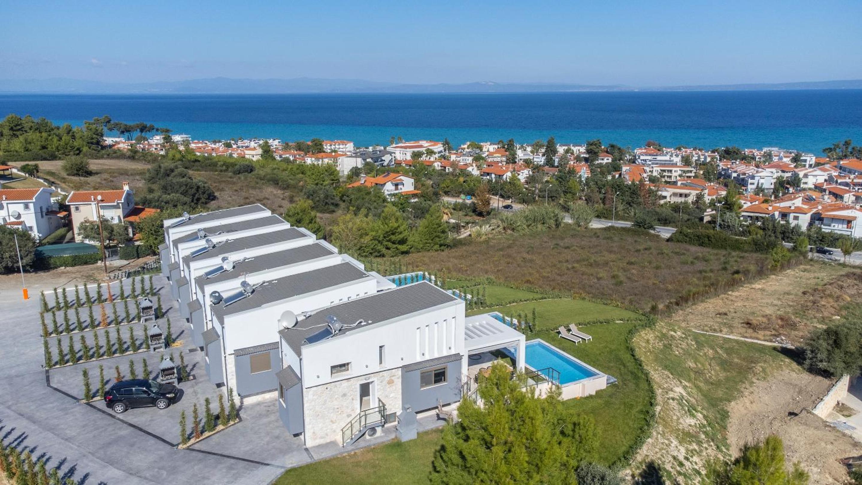 Villa Mare - Private Pool, 4 Bdrms, Sea View, BBQ view 3