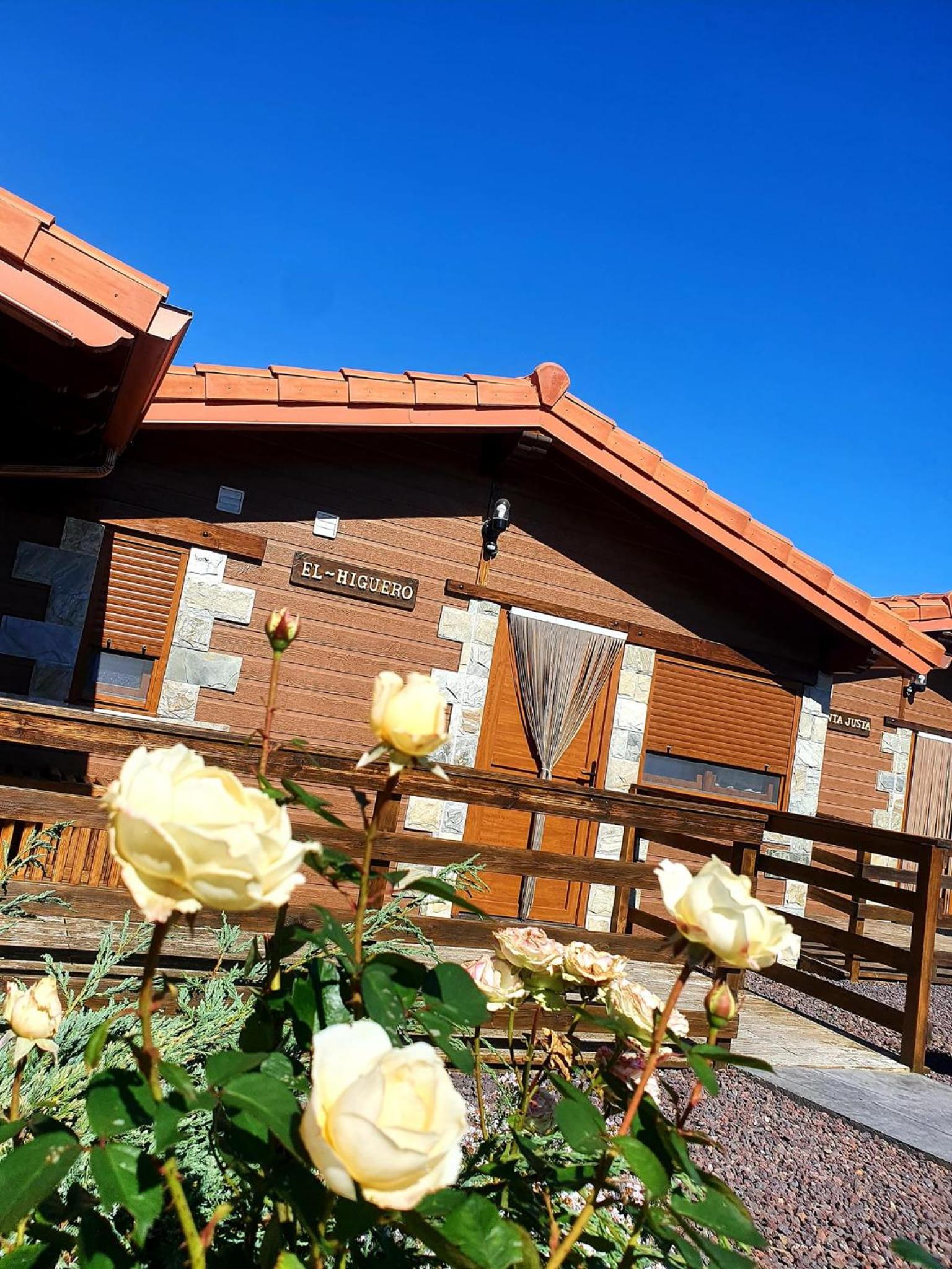 Apartamentos & Bungalows Ubiarco El Acebo by Urbanhosting