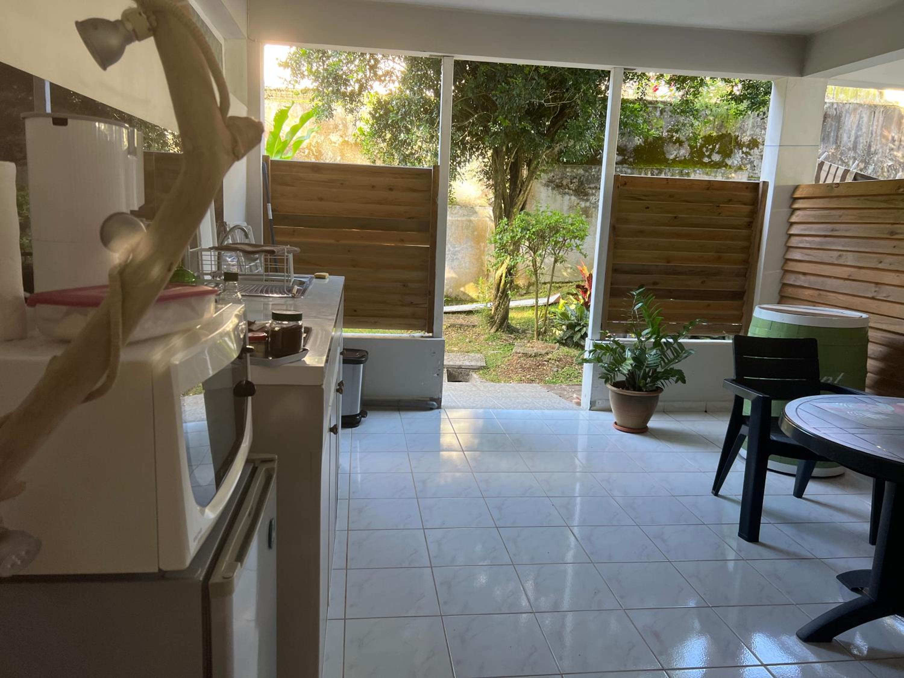 Studio cosy avec piscine view 2