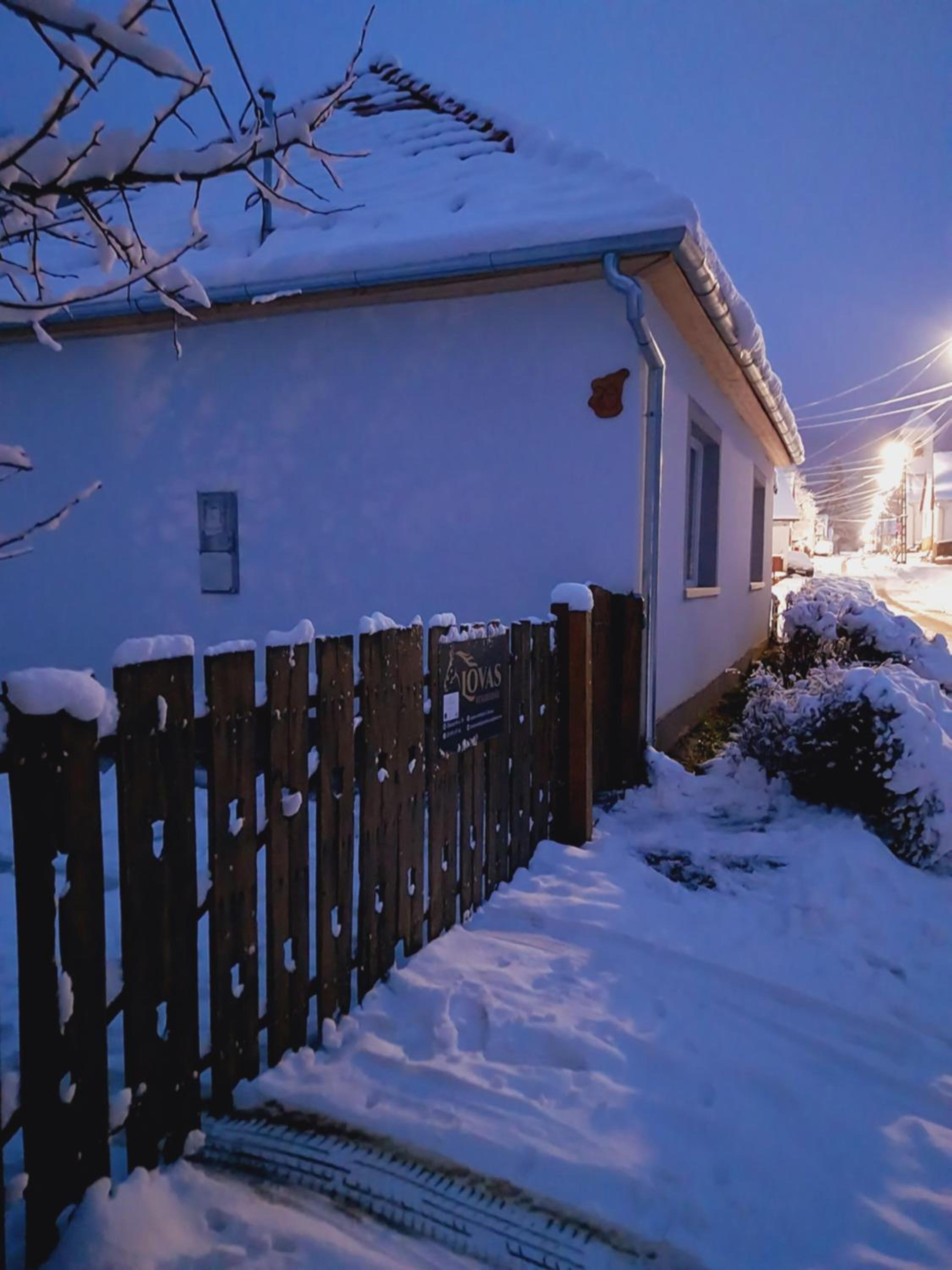 Lovas Vendégház view 4