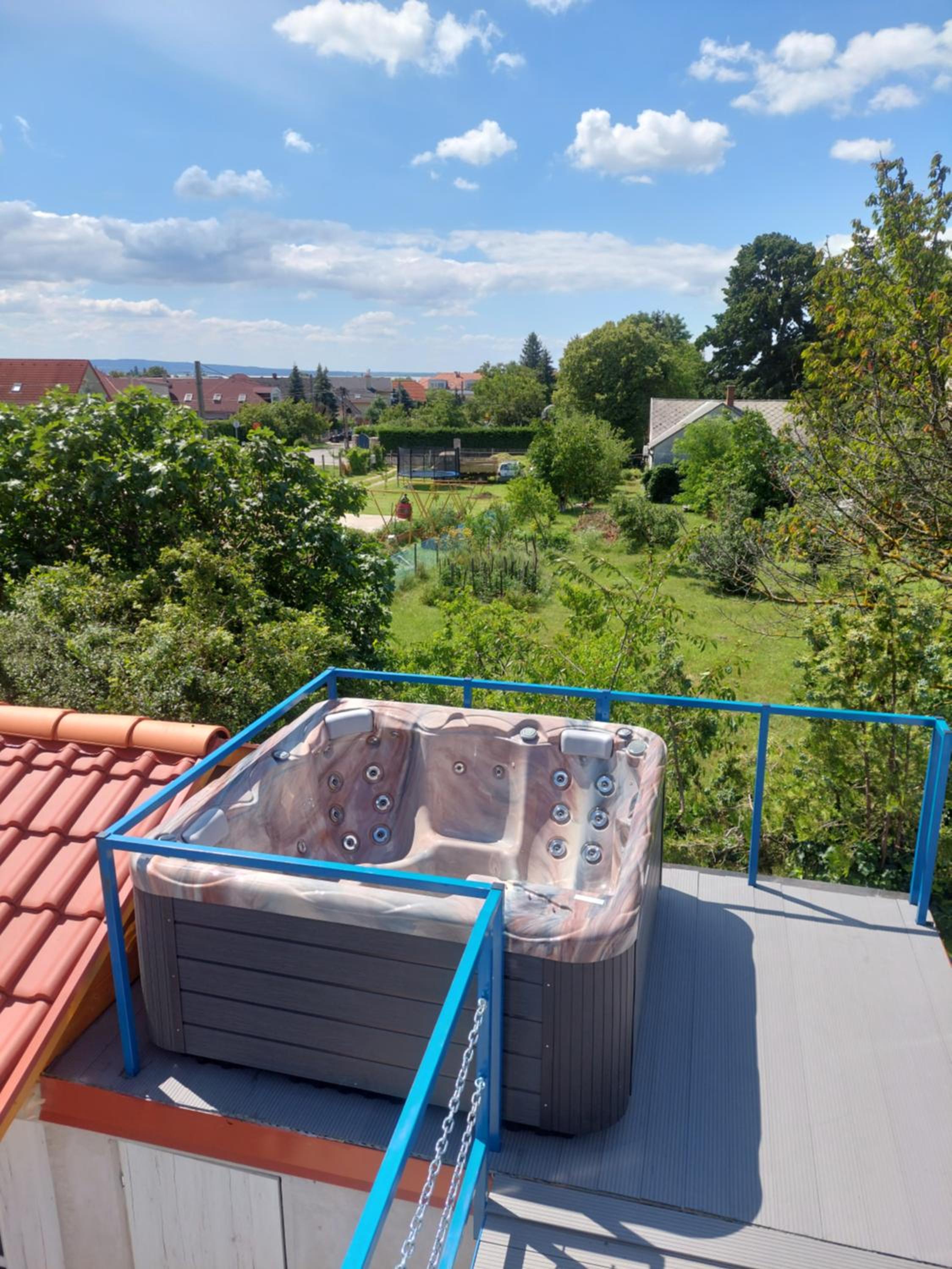 Gästehaus Kathi GyenesCamping Wohnwagen Knaus 1 Rechts view 4