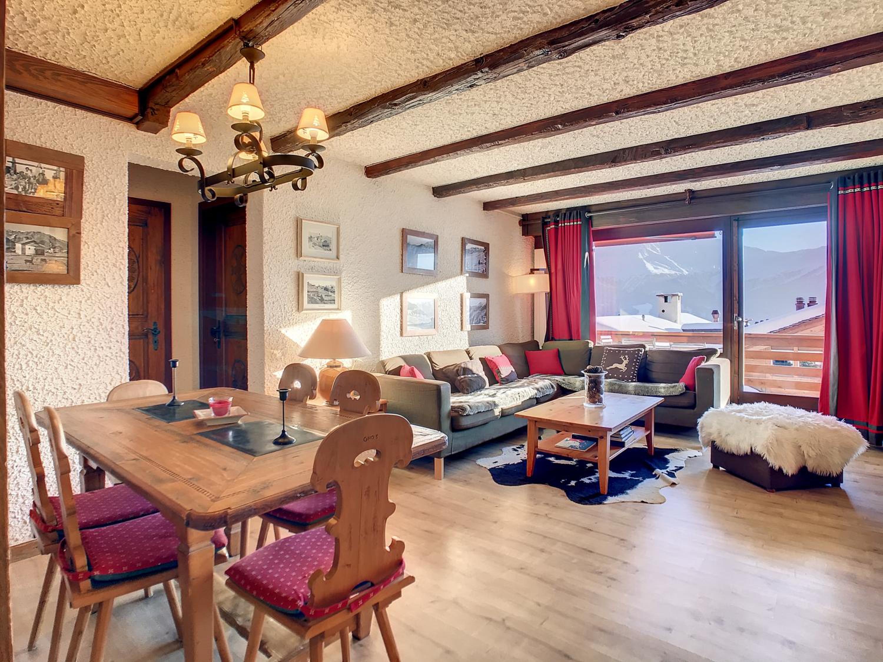 Hotel Porthos 29-30 - Image 1