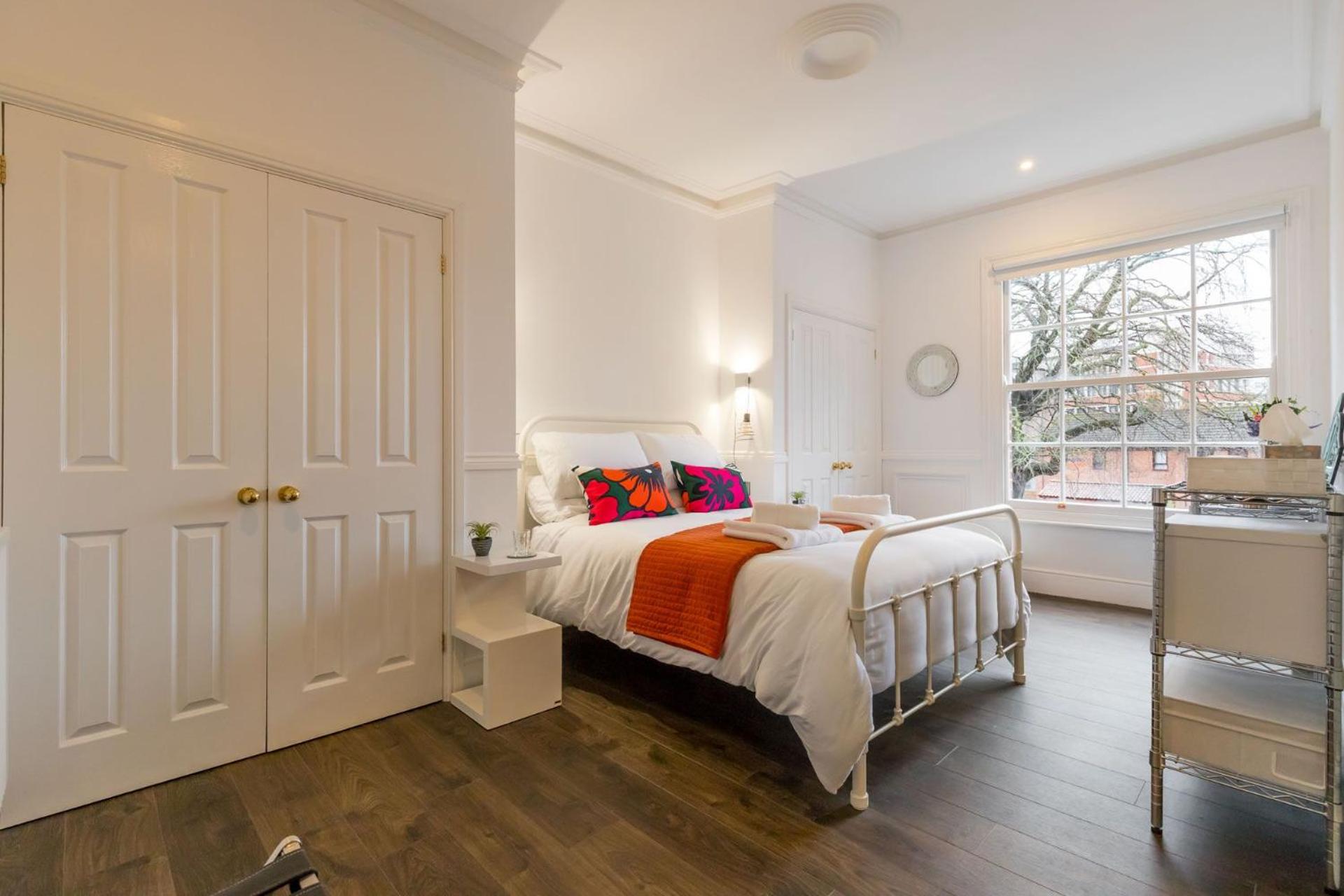Host & Stay - All Saints Green Cottage view 2