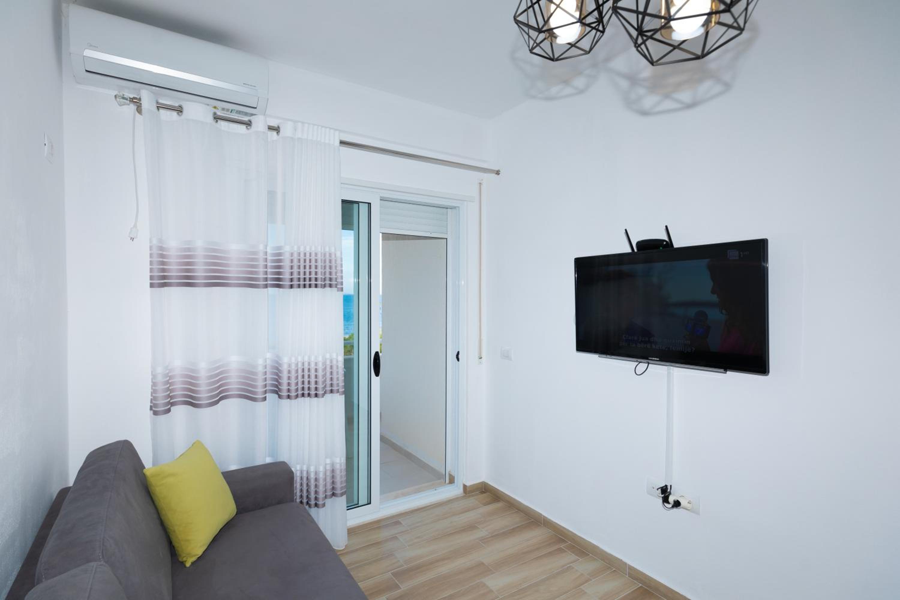 Seaview Apartments