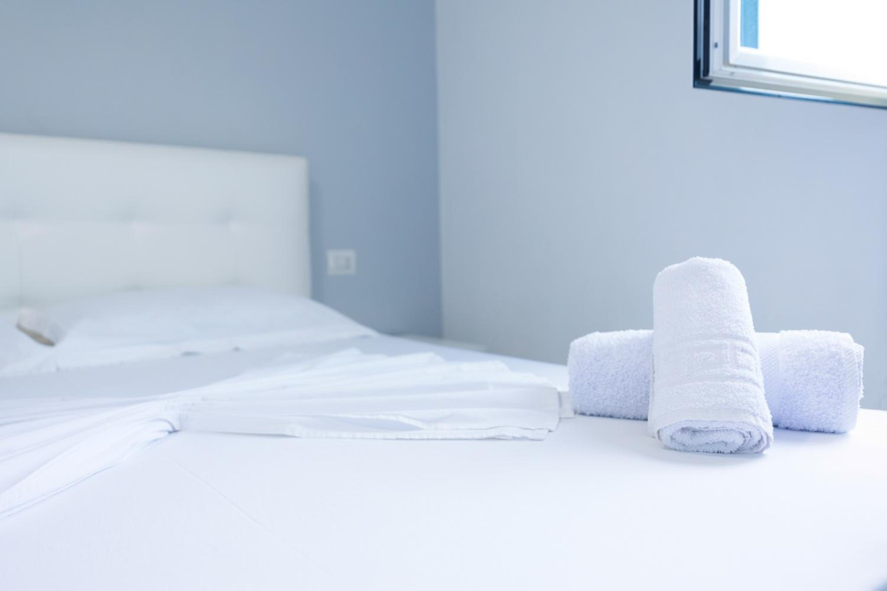Seaview Apartments