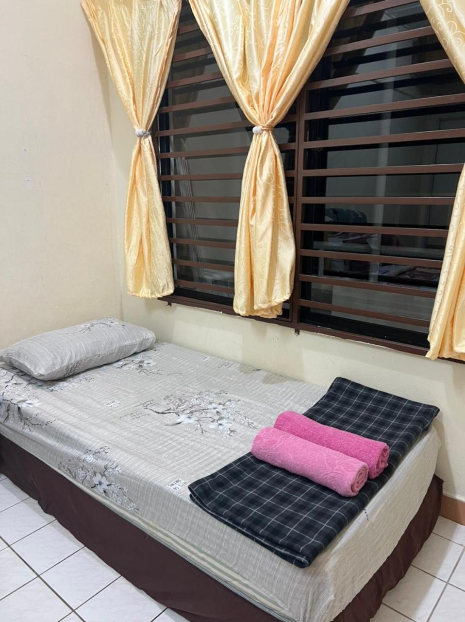 PD SEAVIEW Staycation