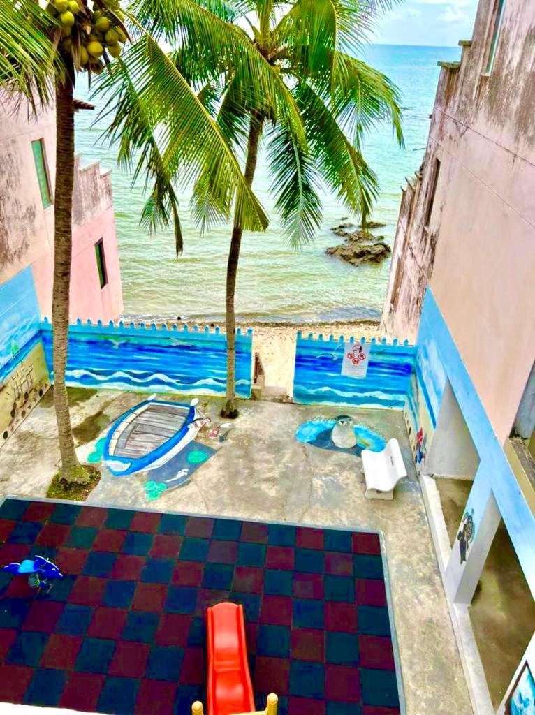 PD SEAVIEW Staycation