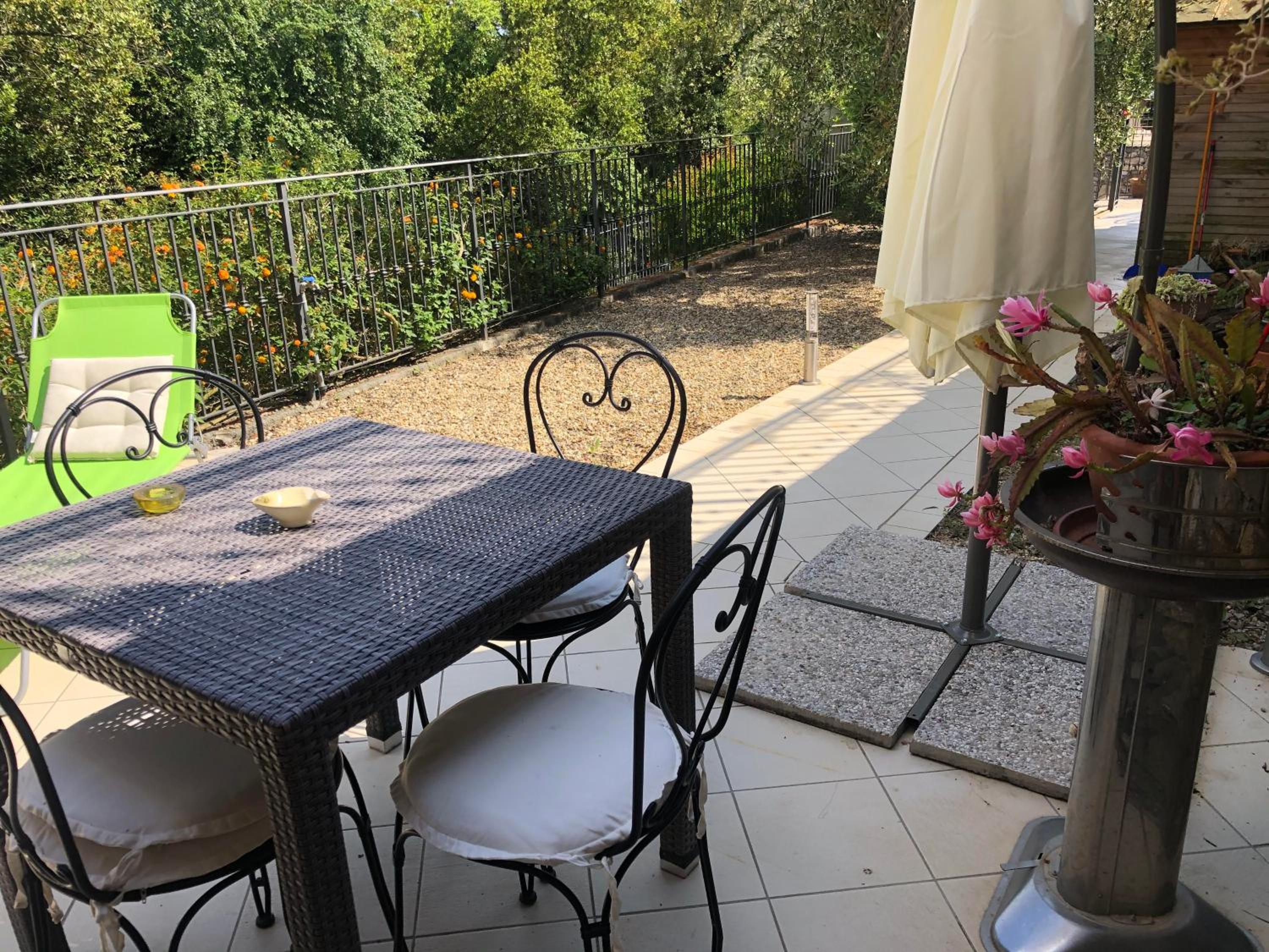 Photo 141