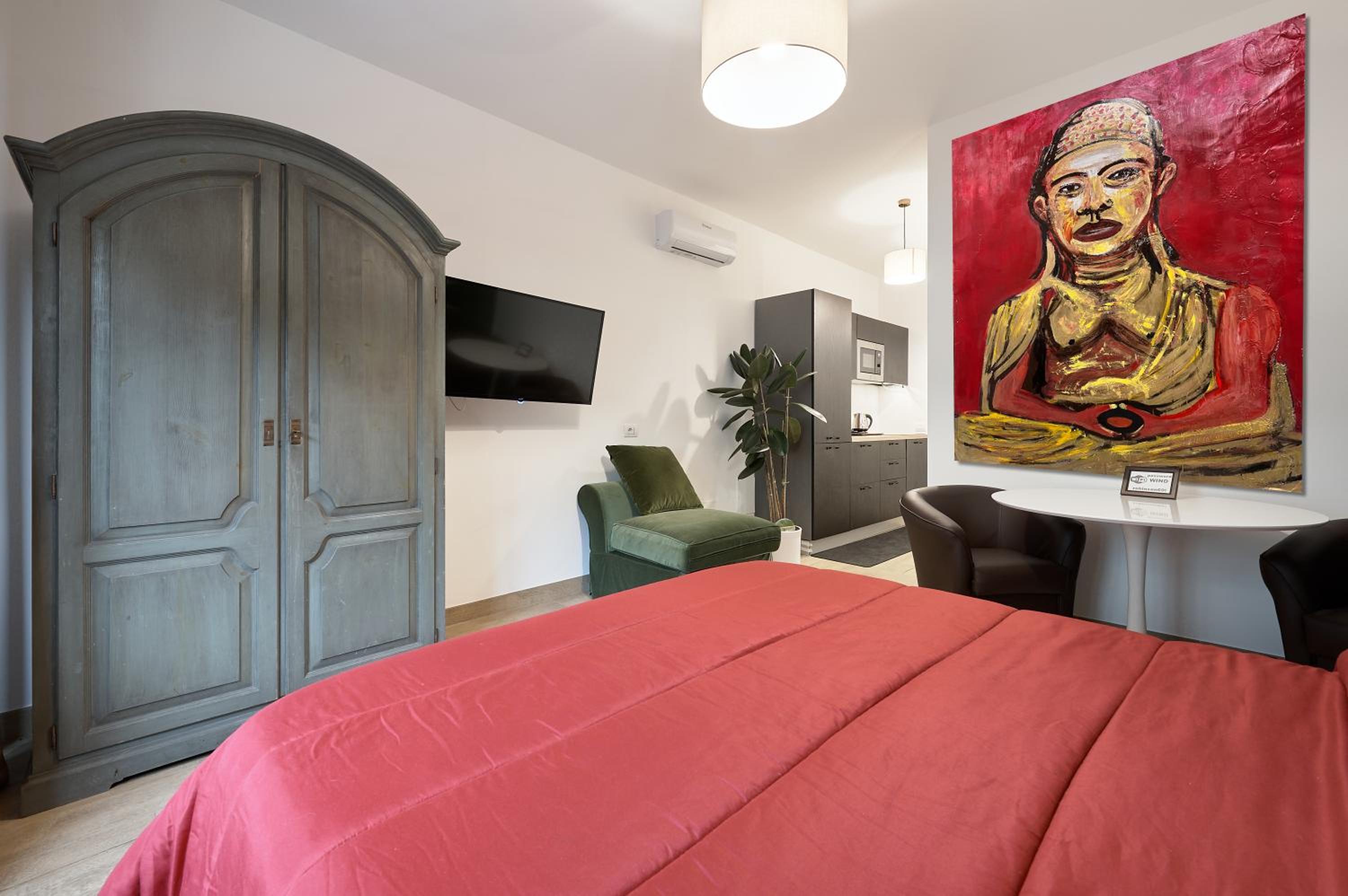 hotel room