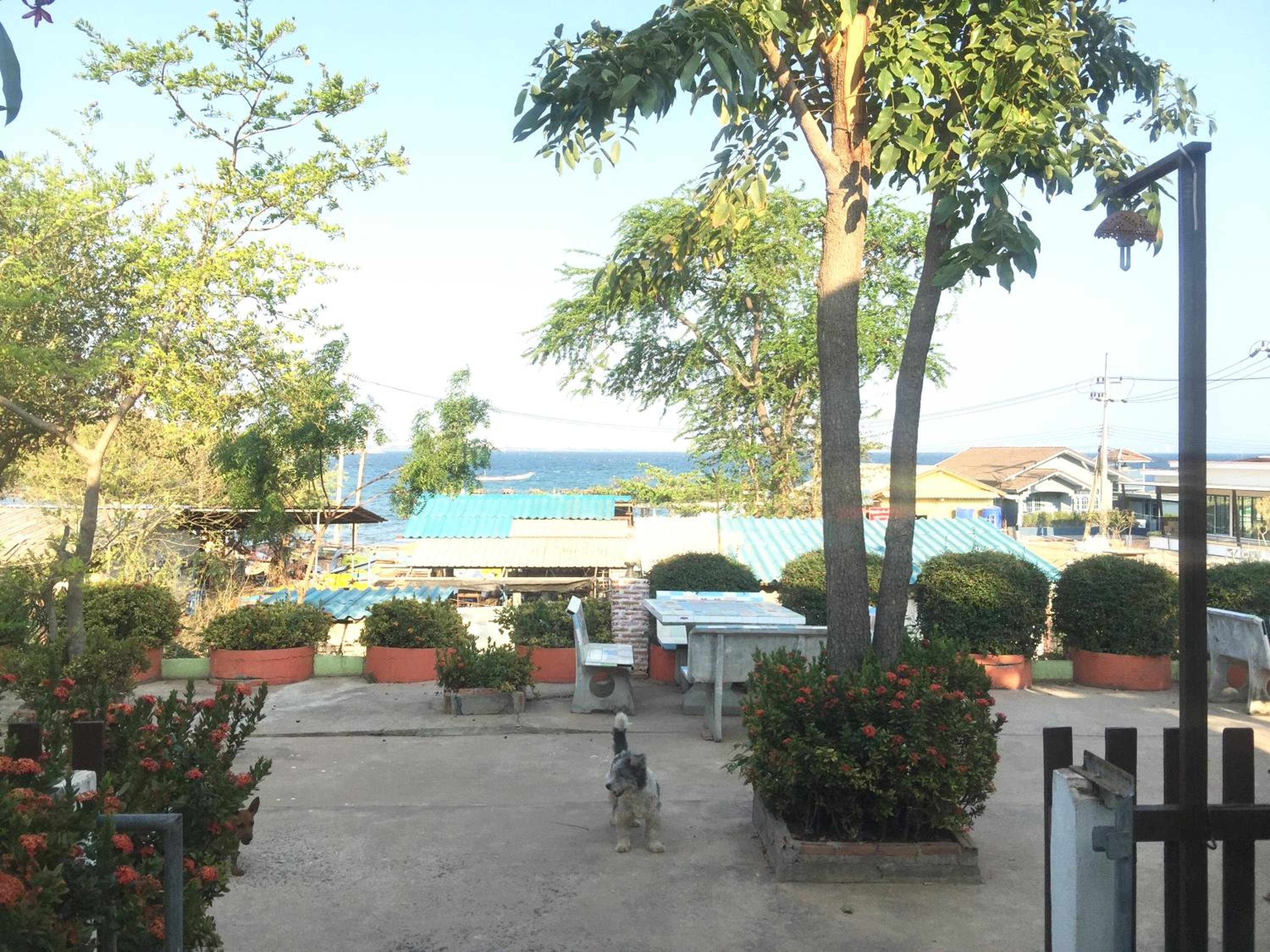 Insook Ko Larn Resort