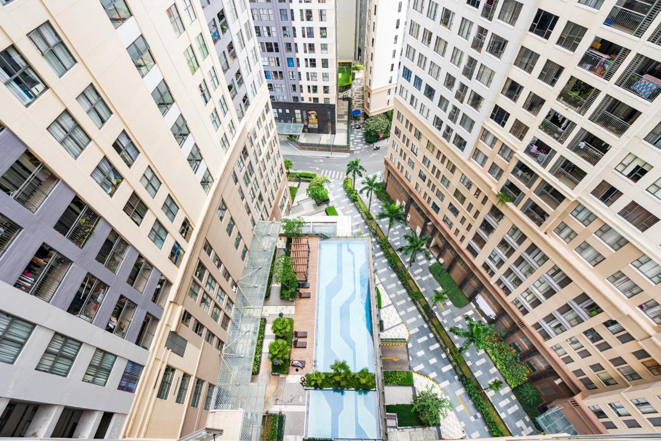Best price Saigon Royal 2 bedrooms apartment