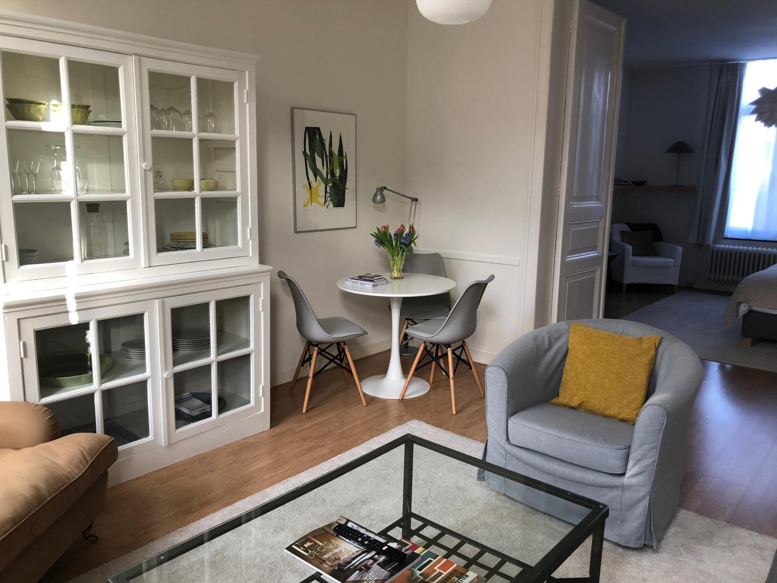 B&B Alexander view 3