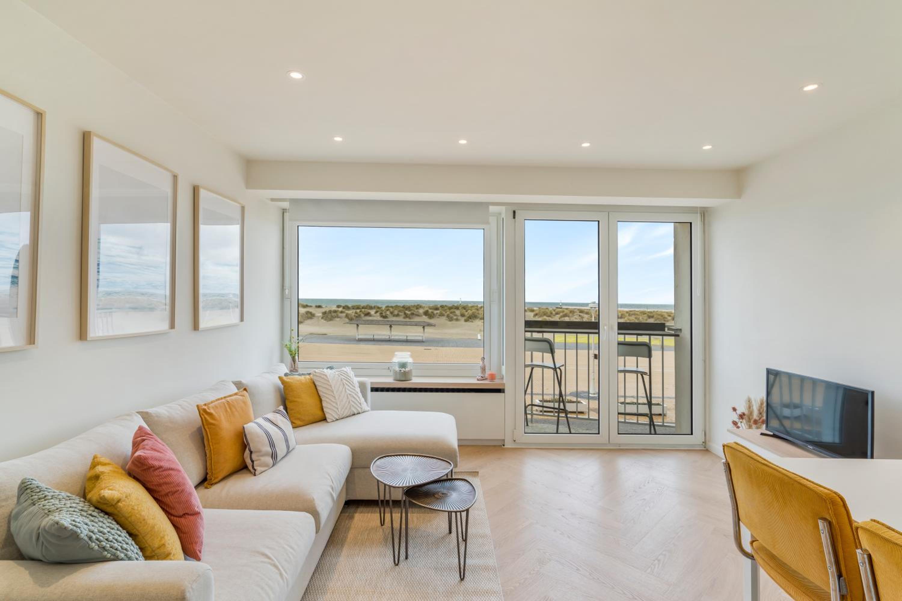 Romantic Getaway with sea view in Nieuwpoort