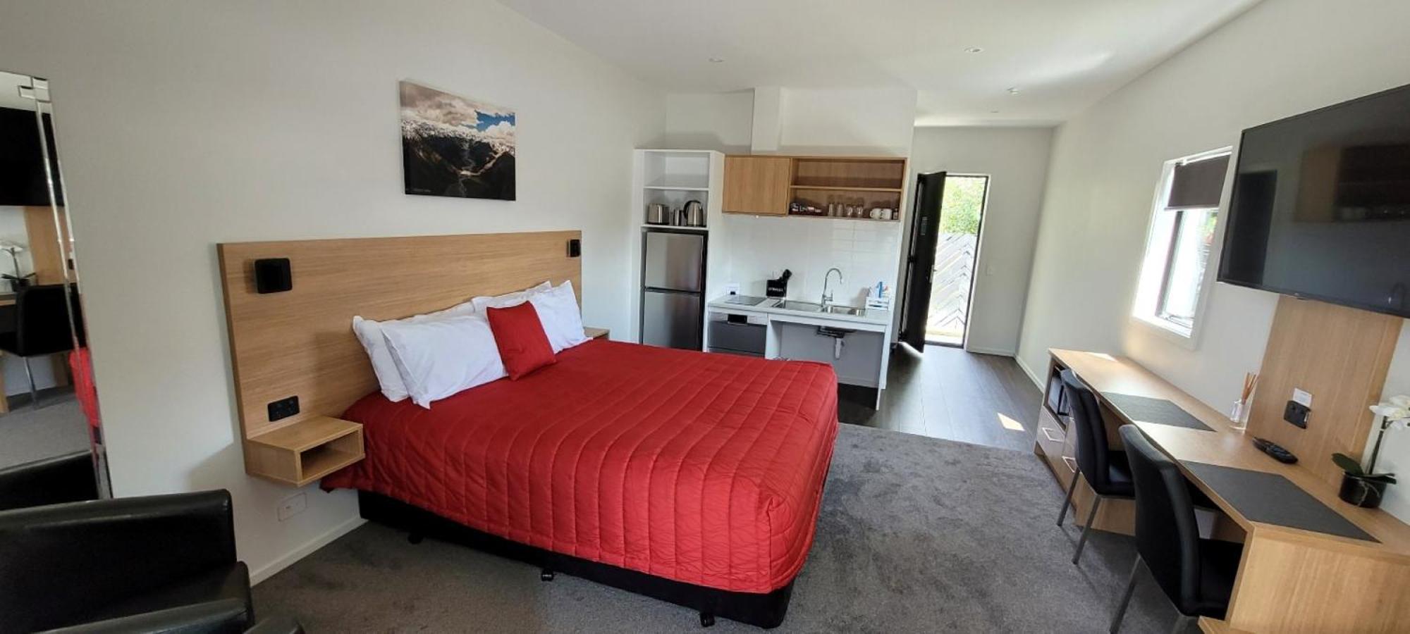 Sierra Motel and Apartments