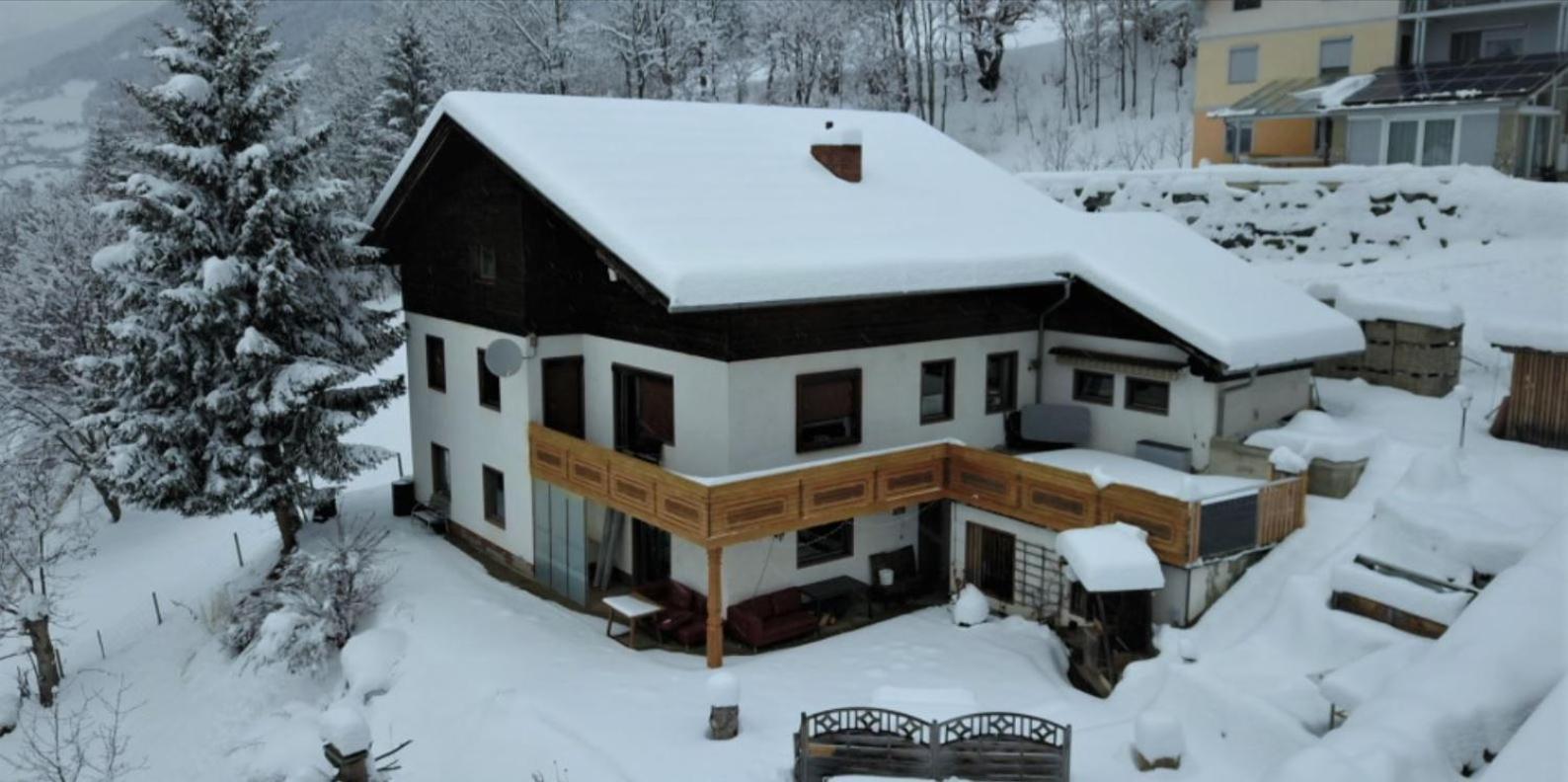 Gemütliches Bergappartement mit Seeblick