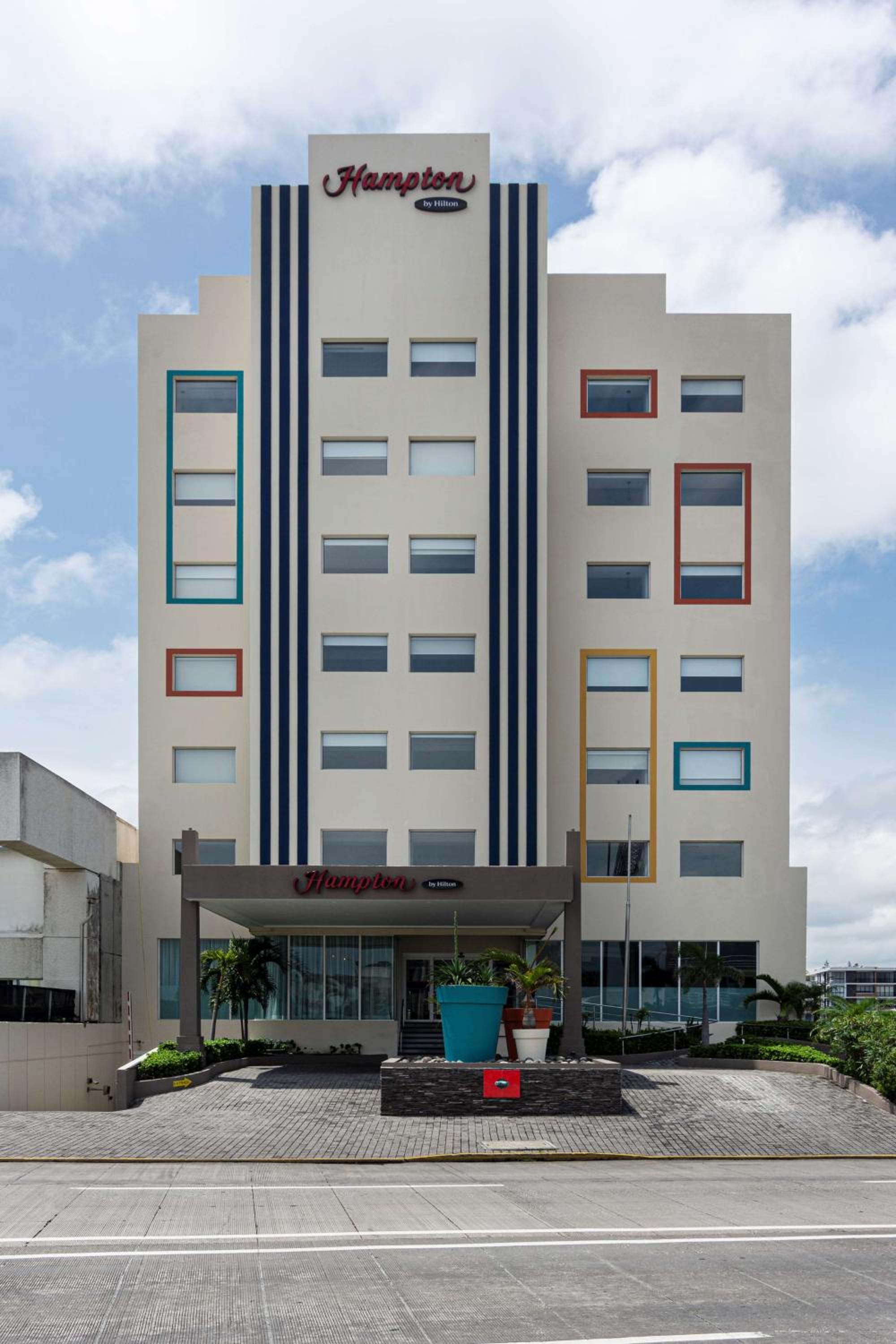 Hotel Hampton by Hilton Veracruz Boca Del Rio - Image 1
