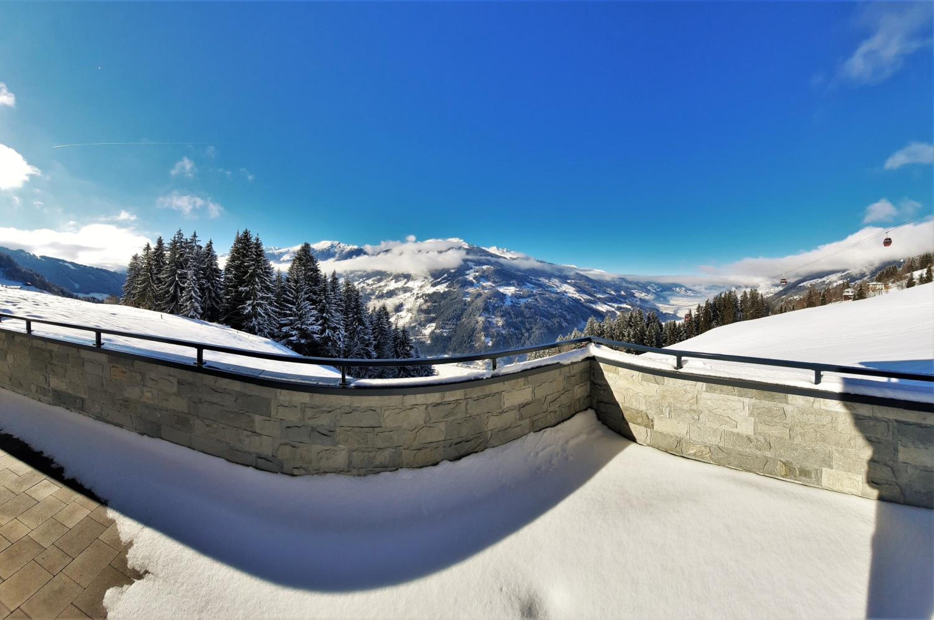 Apartment Alpenstyle by Katharina view 3