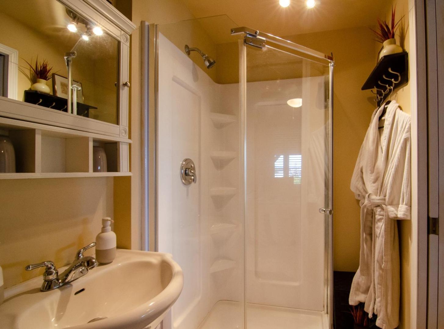 The Fraser River's Edge BB Lodge - Property Image 61