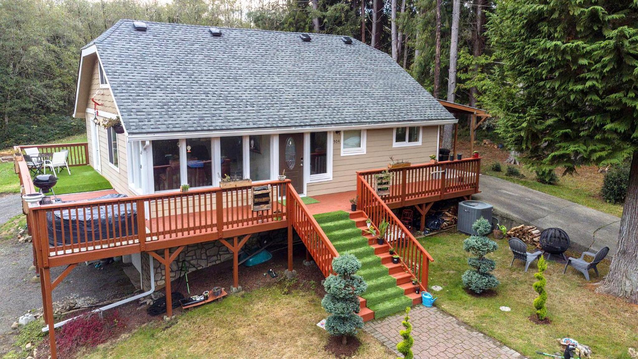Serene Cottage in the Woods view 4