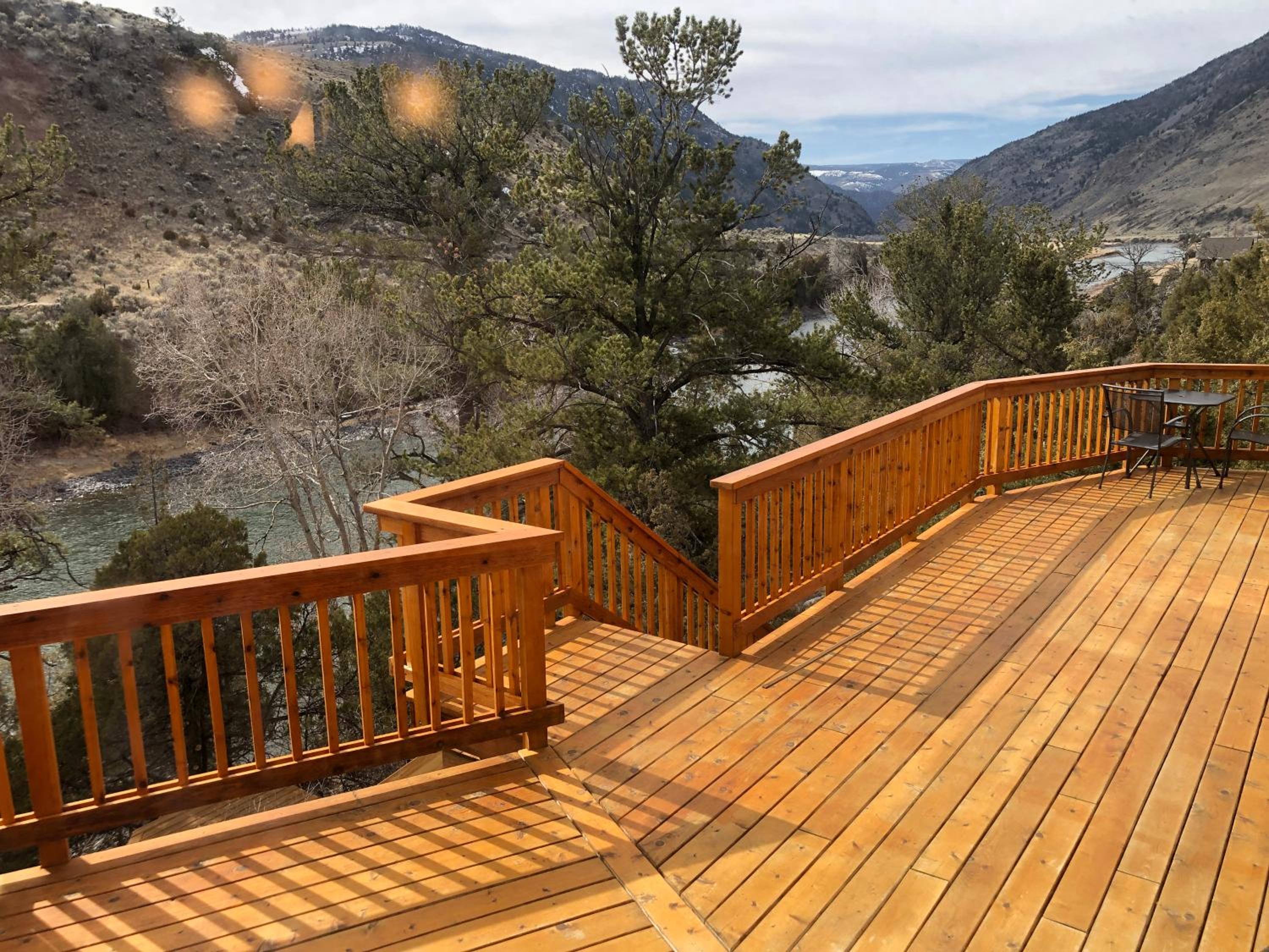 Yellowstone Gateway Inn view 5