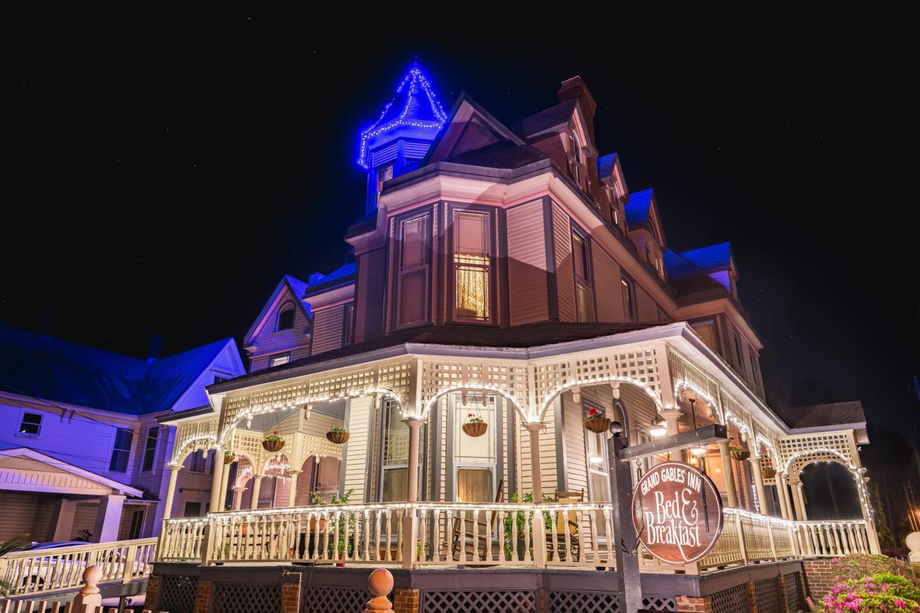 Grand Gables Inn