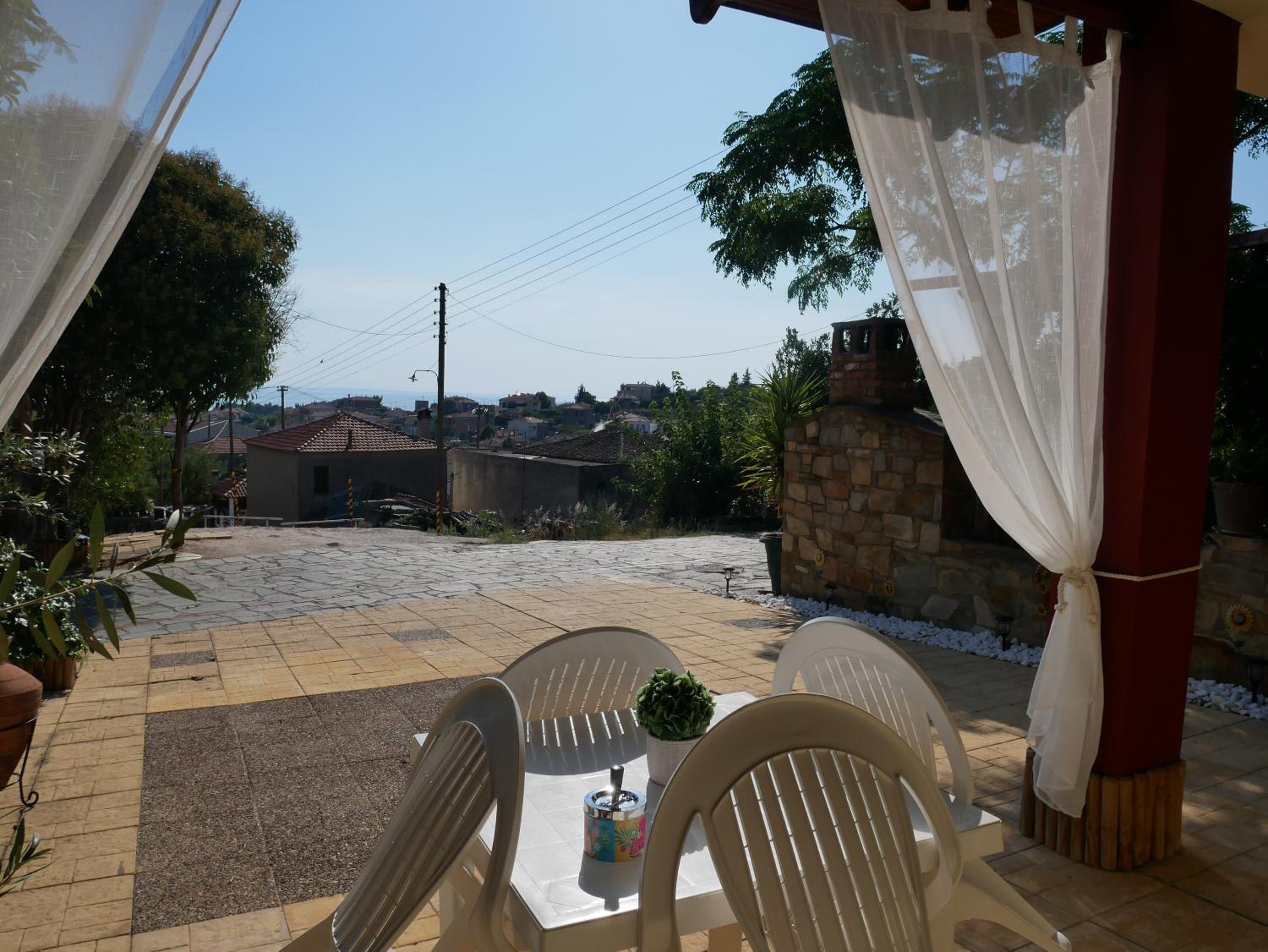 Casa di Grigoris view 5