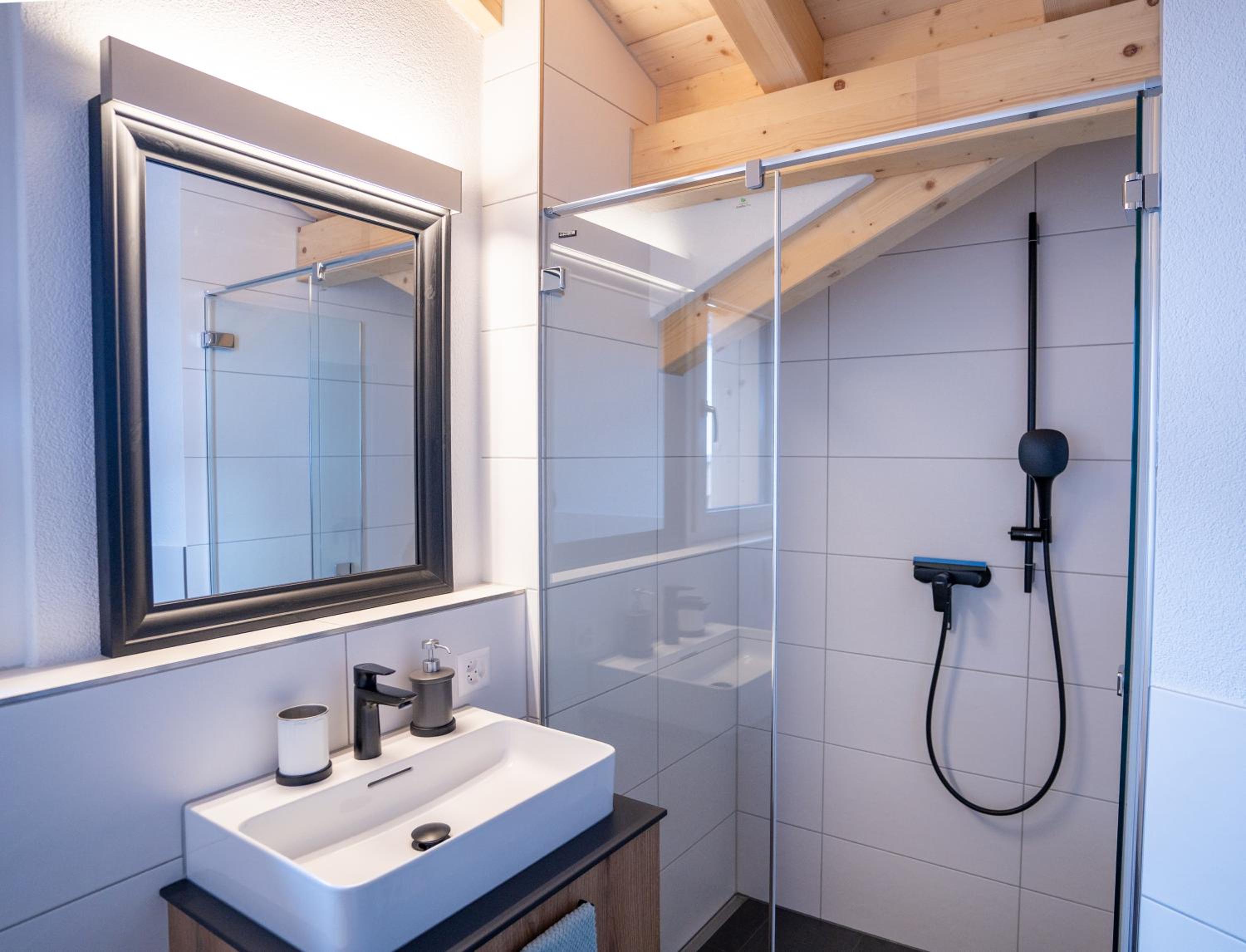 Chuenislodge3 neu&stilvoll, 2Balkone, echtes Bijou mit top-Aussicht