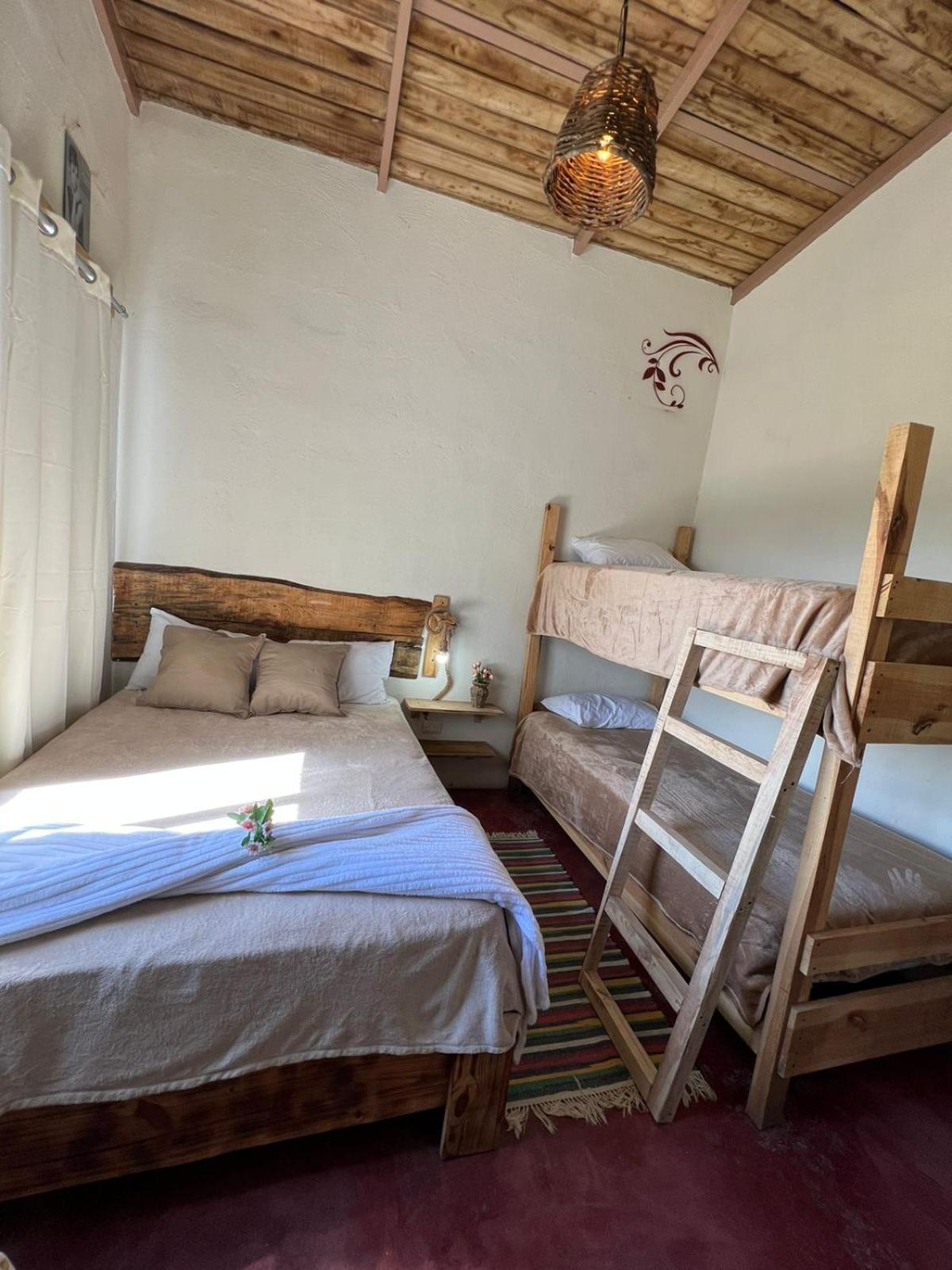 La Casita de Charo 1, disfruta de tiempo memorable en la montaña view 3