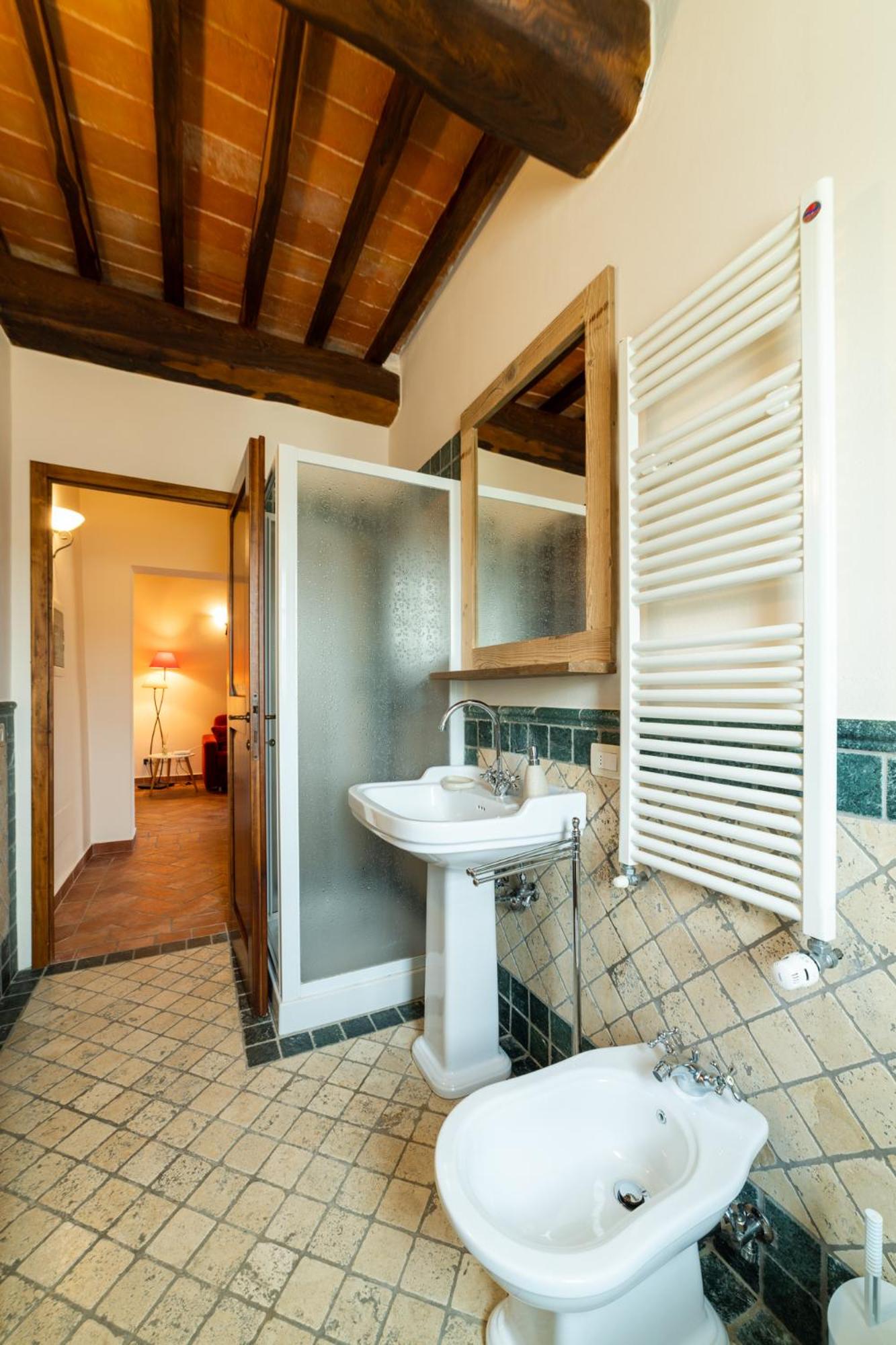 Podere Vergianoni con piscina e vista mozzafiato