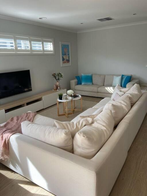 First-Class Coastal Living