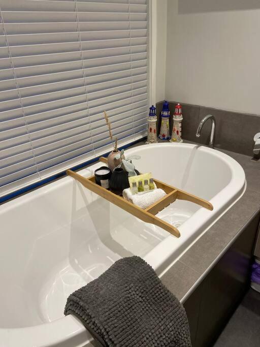 First-Class Coastal Living
